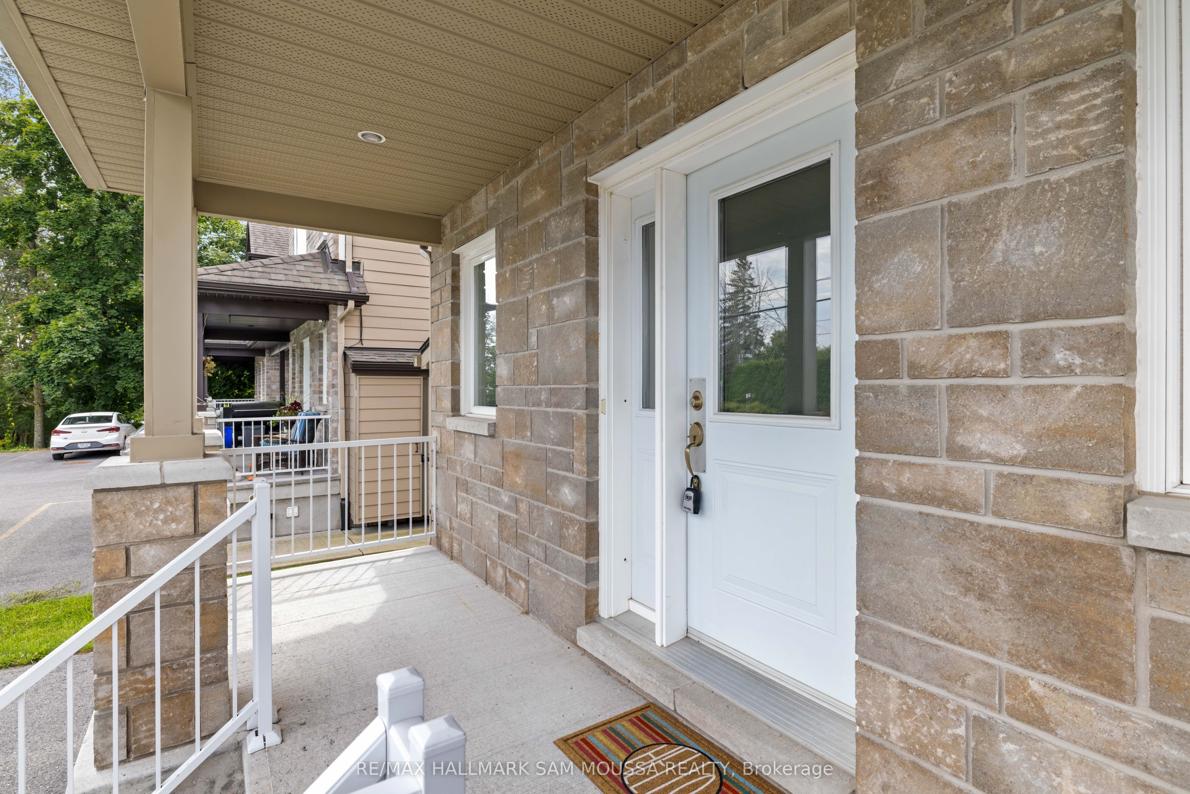 1176 South Russell Road Property Photo 6