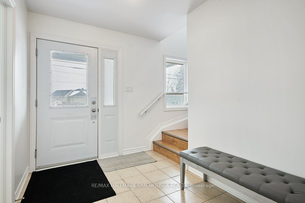 1176 South Russell Road Property Photo 7