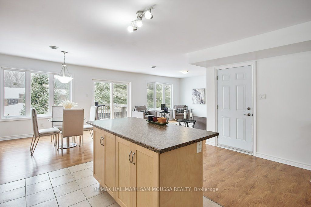 1176 South Russell Road Property Photo 11