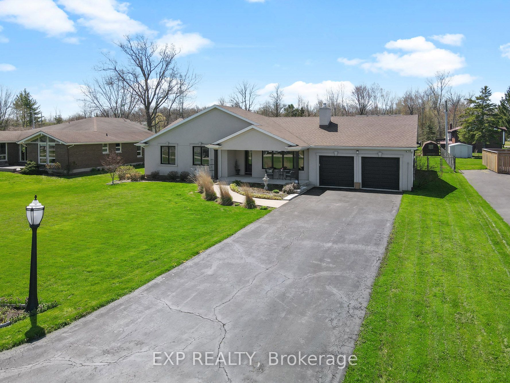 2189 Niagara Parkway Property Photo 2