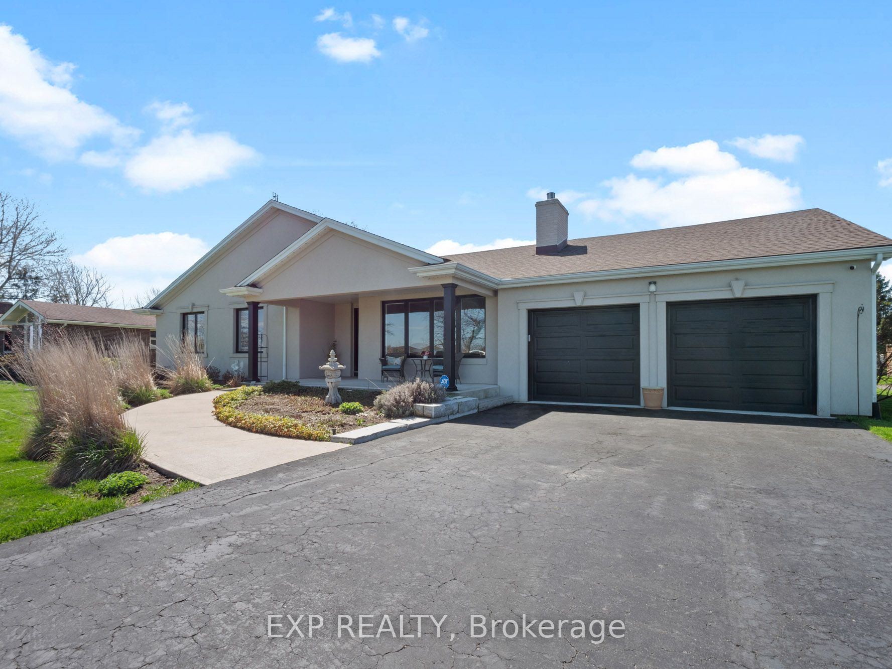 2189 Niagara Parkway Property Photo 3
