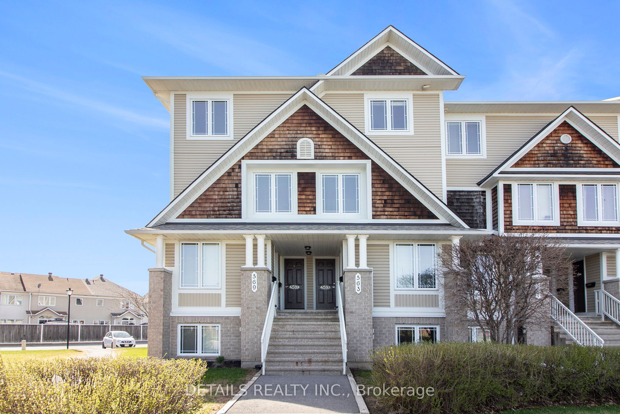 565 Lakeridge Drive Property Photo 1