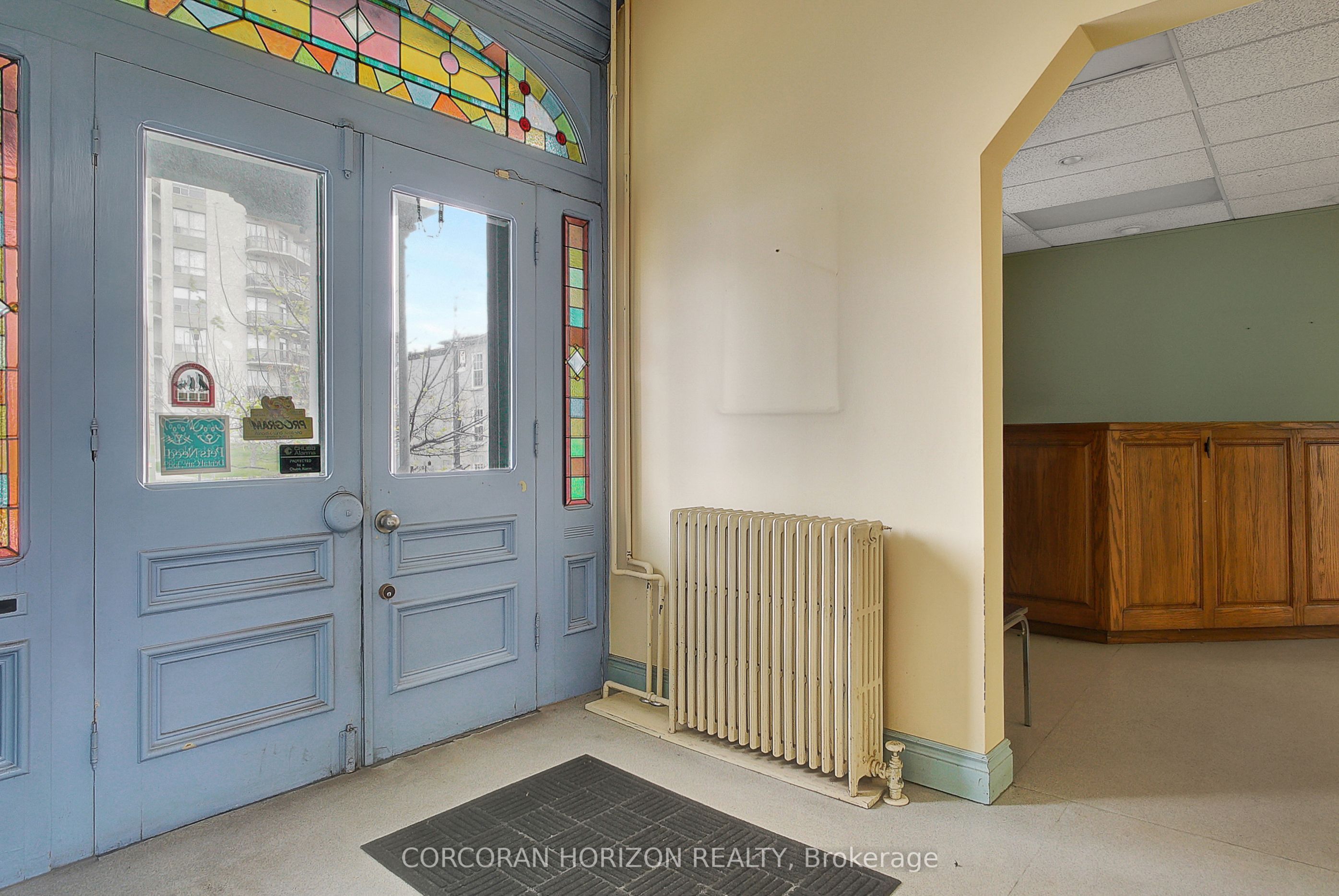 204 King Street Property Photo 5