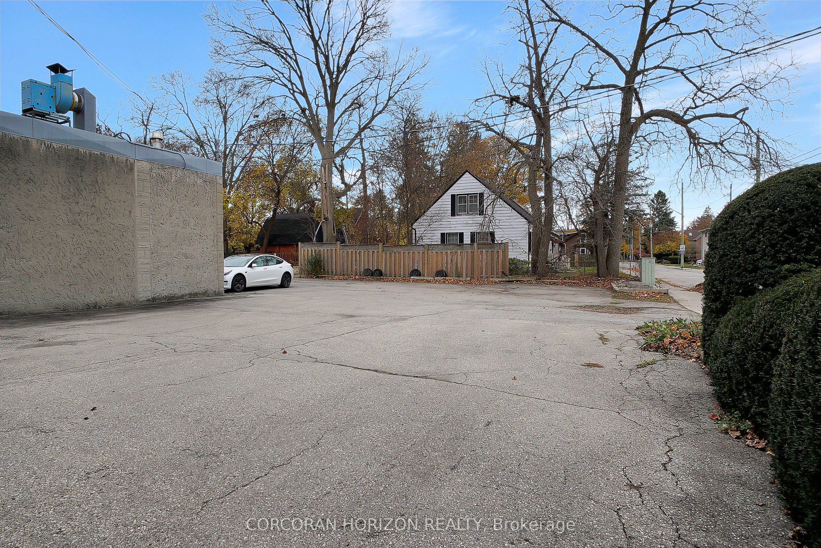 204 King Street Property Photo 37