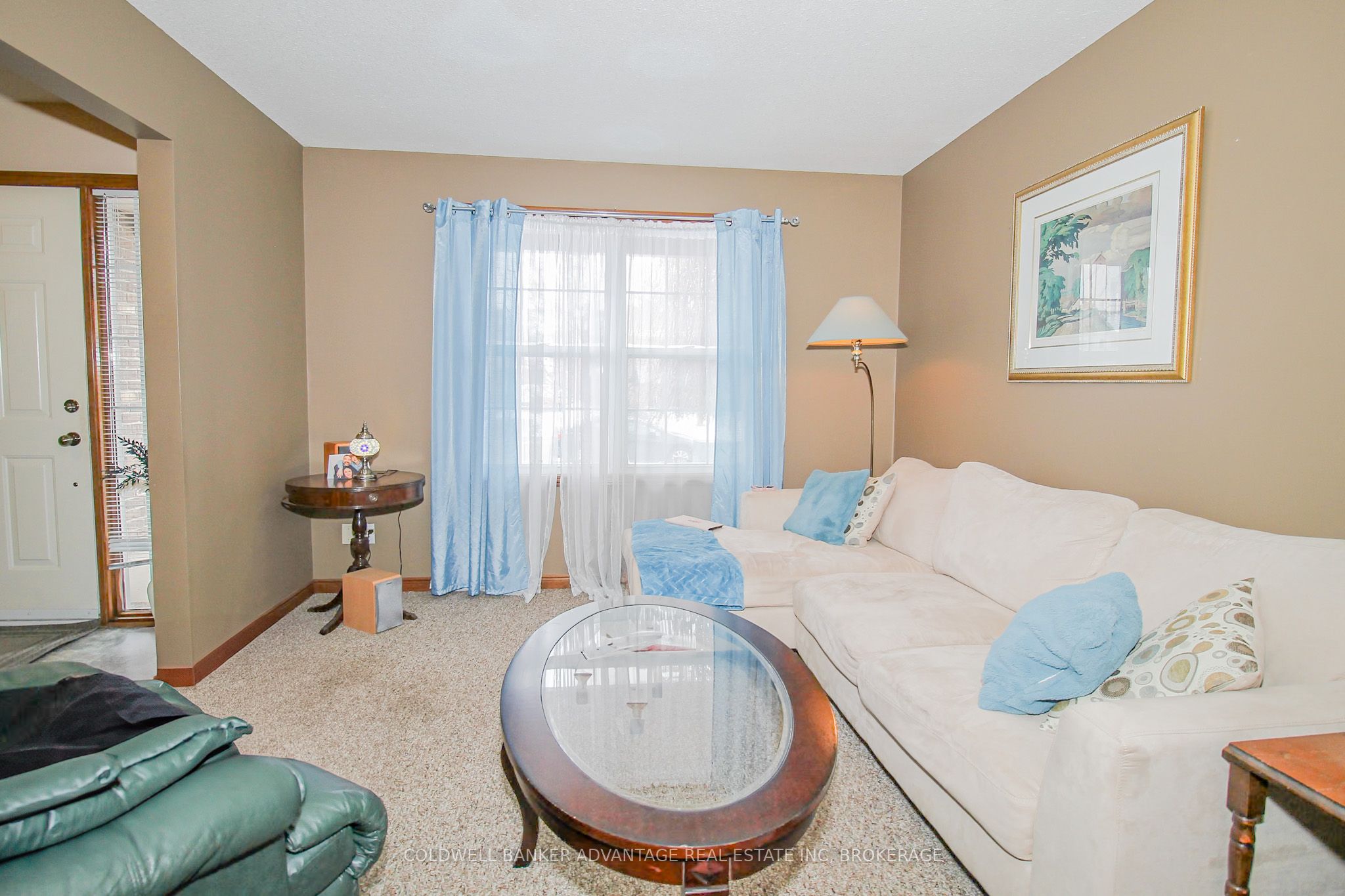 19 Windle Village Crescent Property Photo 7