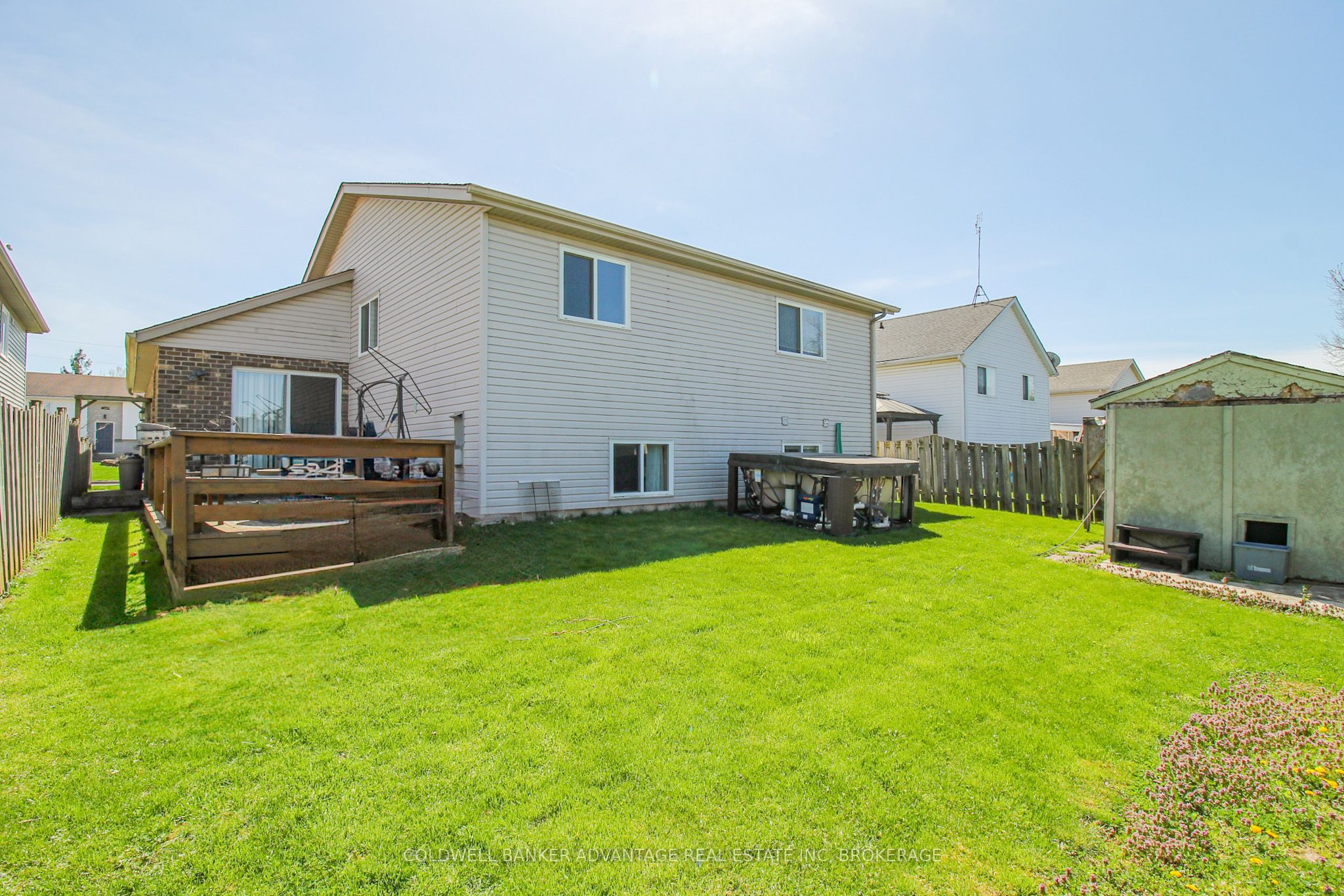 19 Windle Village Crescent Property Photo 25