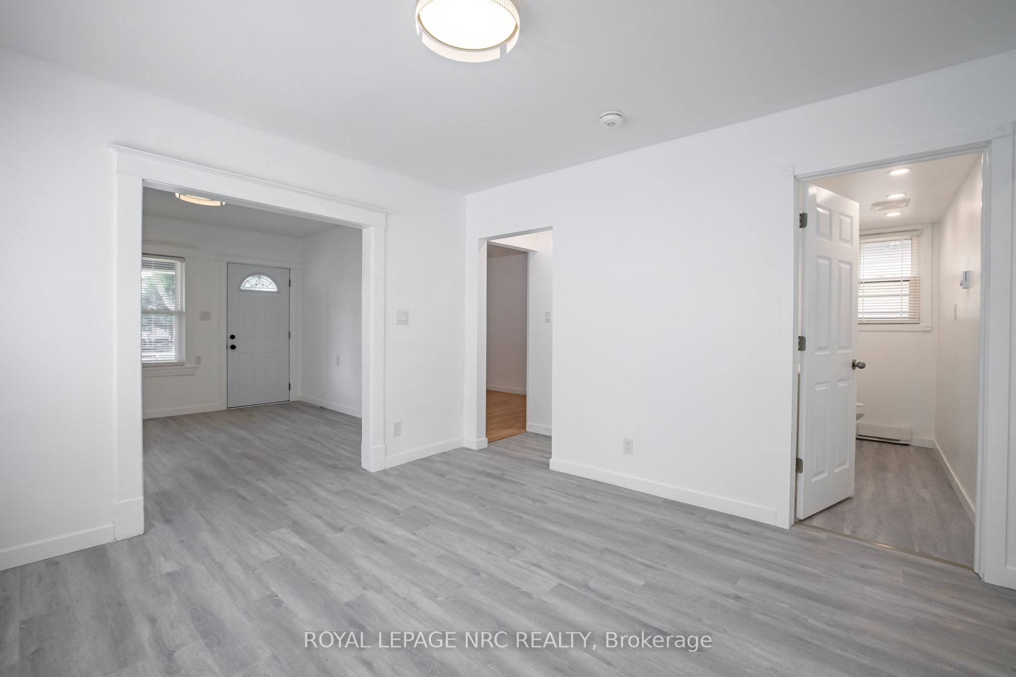 170 Niagara Street W Property Photo 9