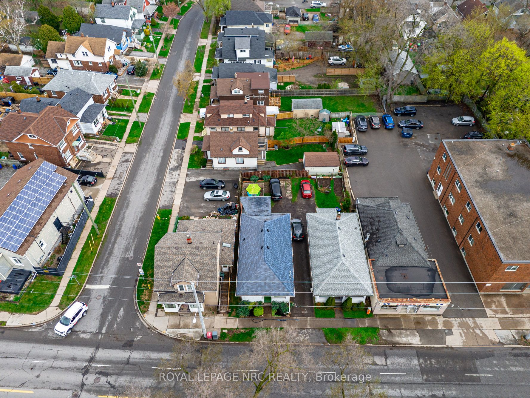 170 Niagara Street W Property Photo 23