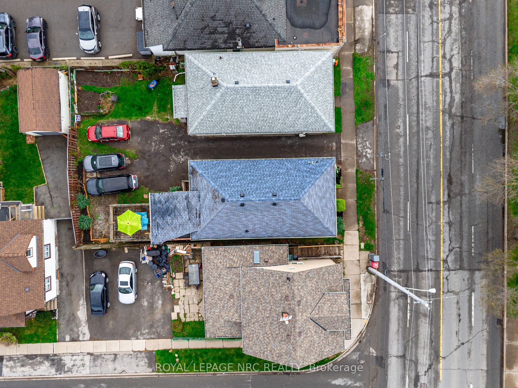 170 Niagara Street W Property Photo 26