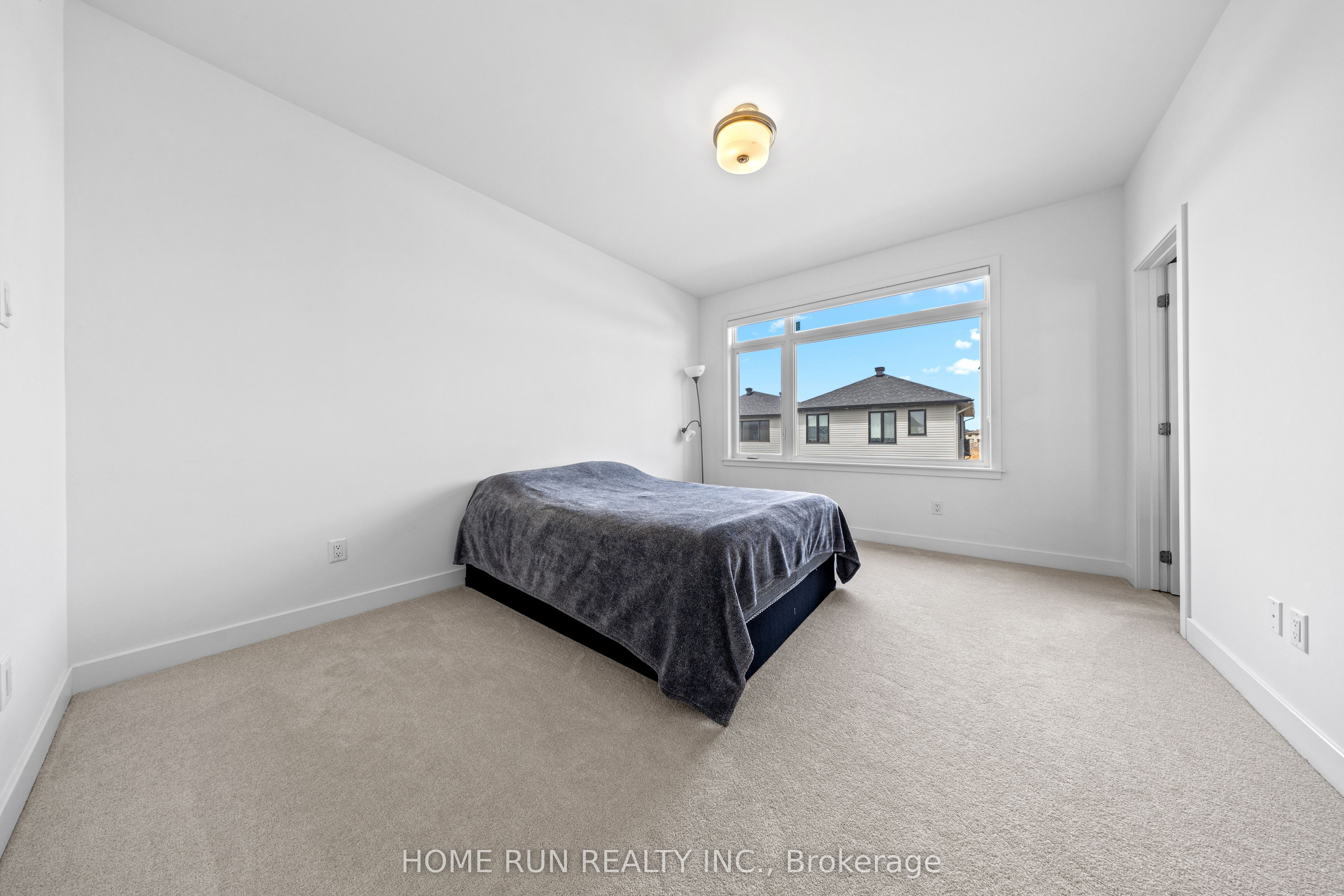 909 Beckton Heights Property Photo 29