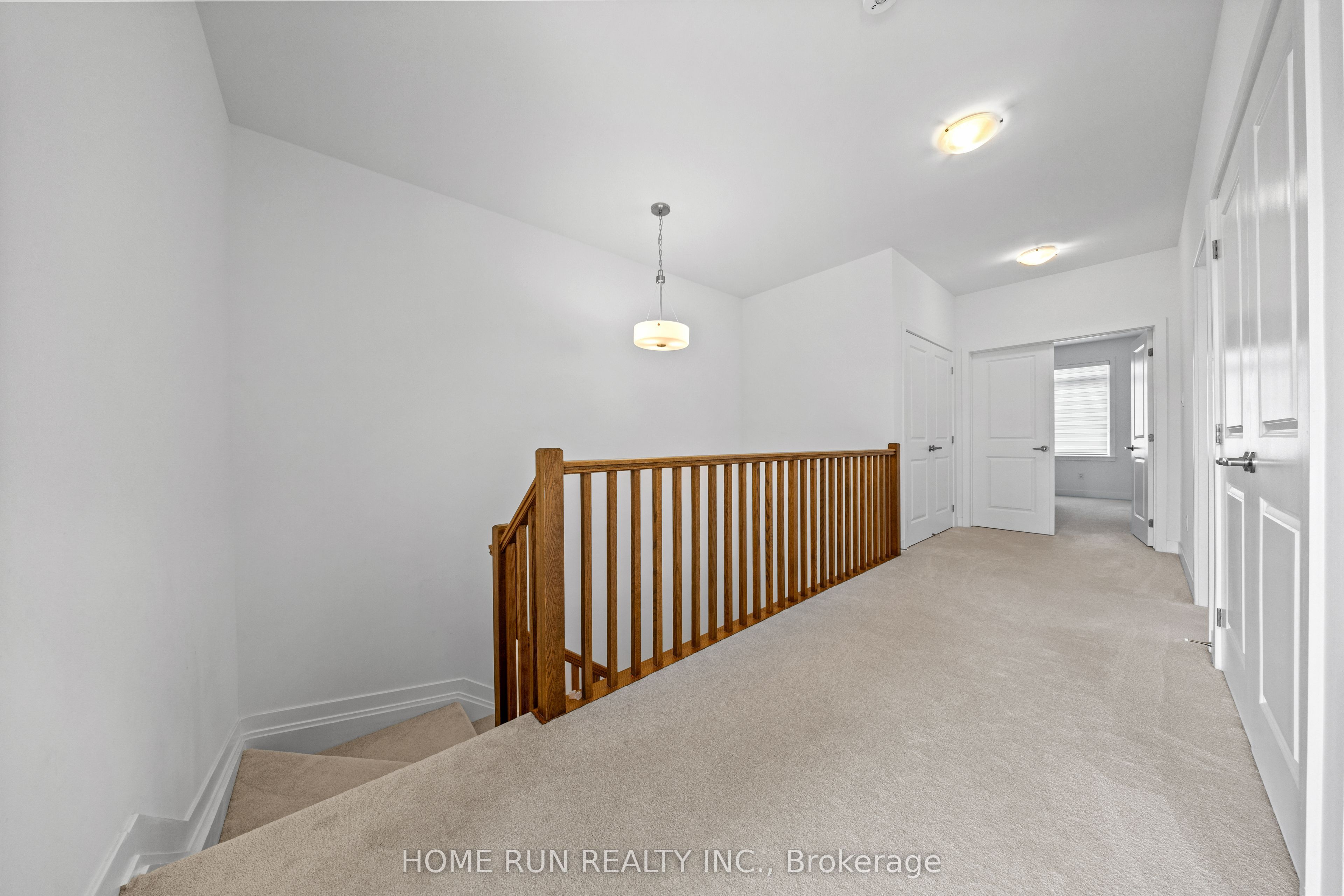 909 Beckton Heights Property Photo 36