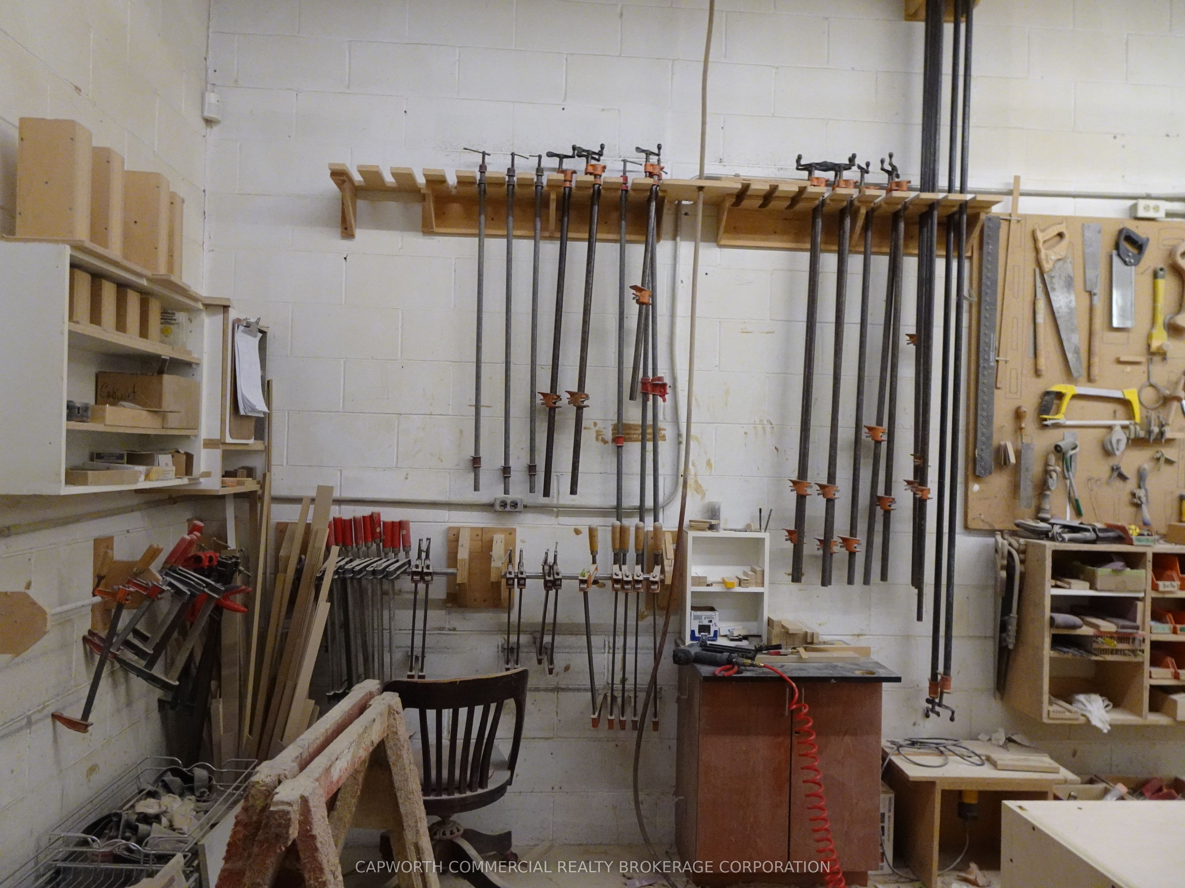 X12111813 Property Photo 3