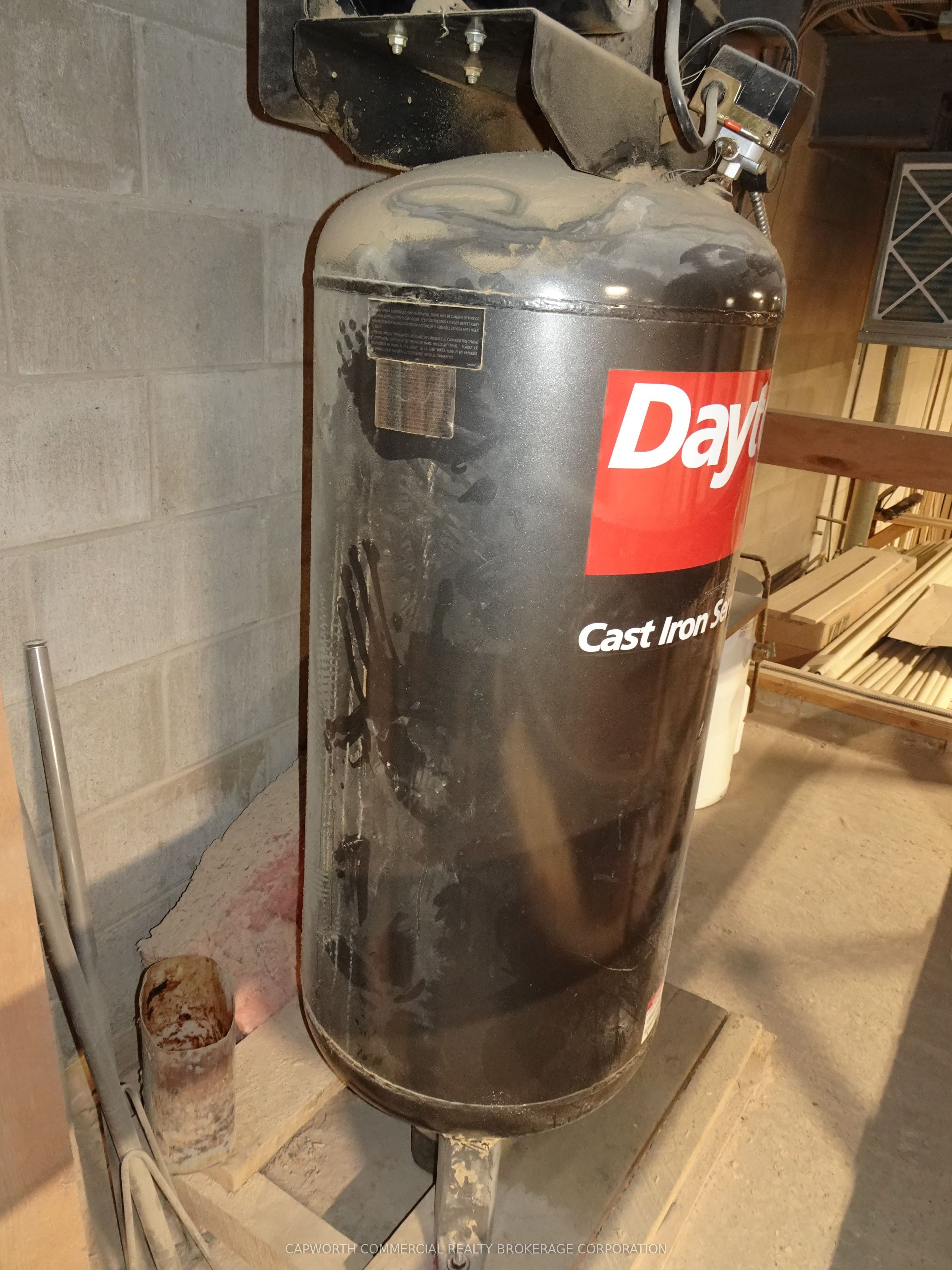 X12111813 Property Photo 4