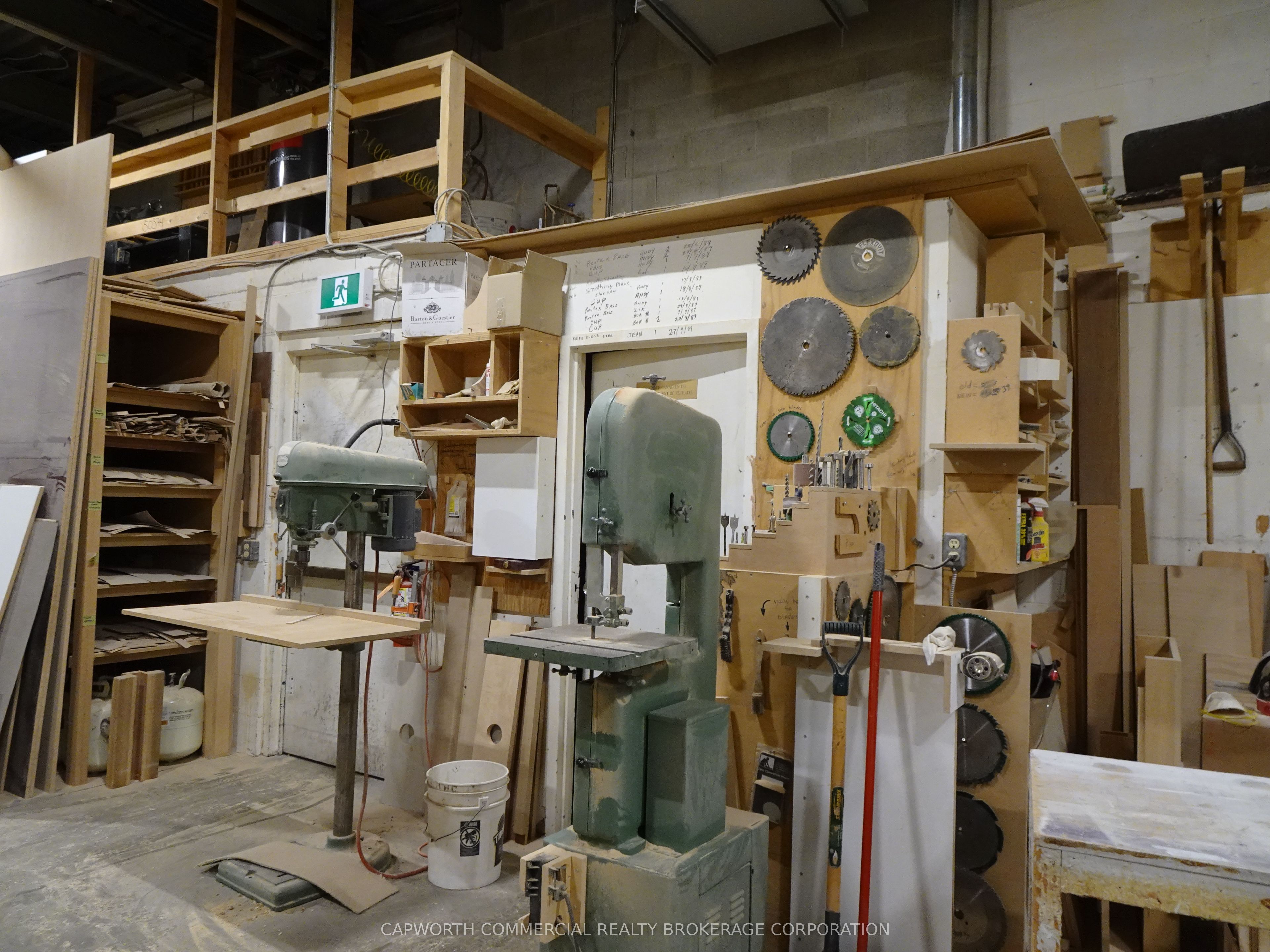 X12111813 Property Photo 10