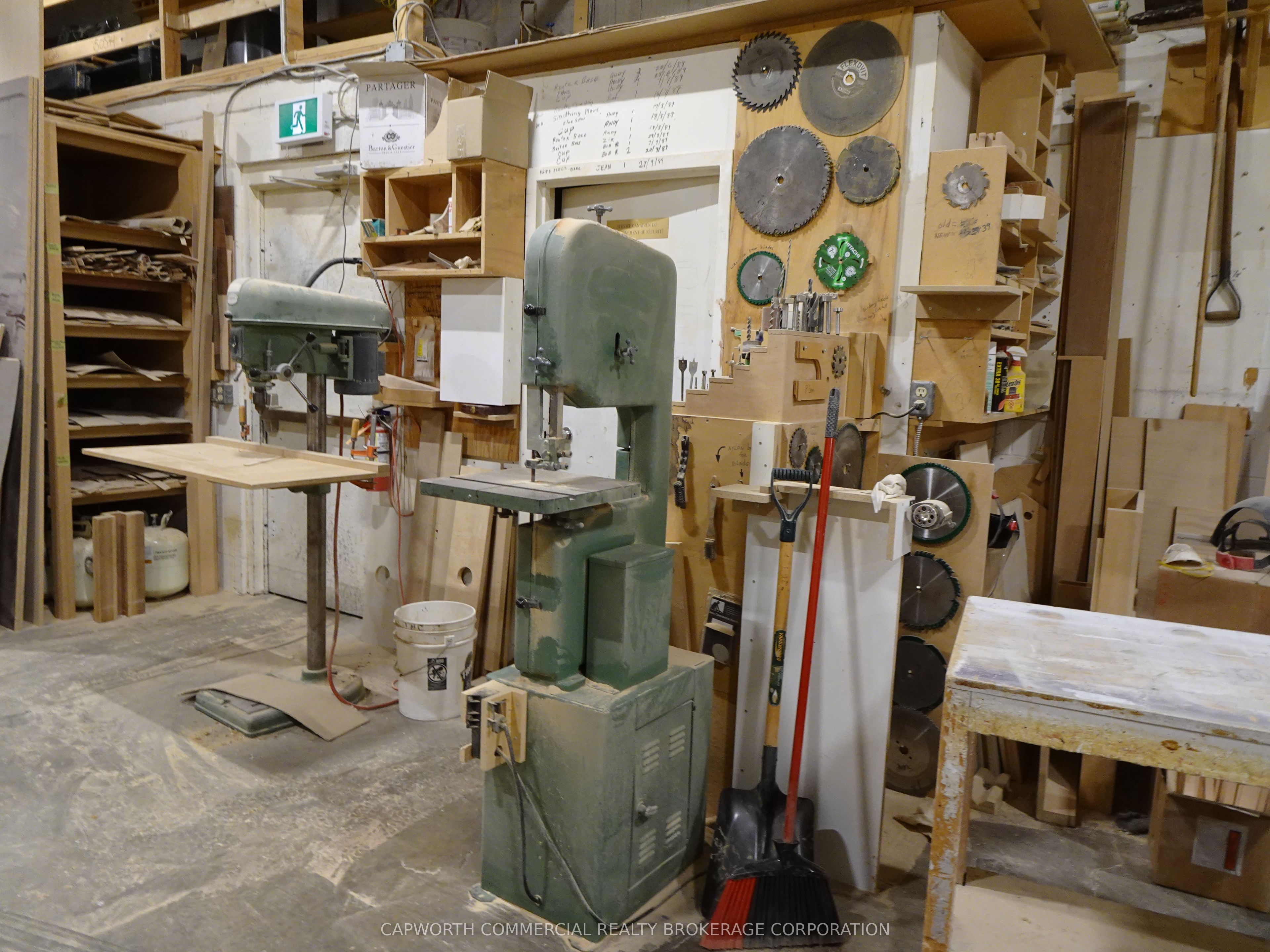 X12111813 Property Photo 11