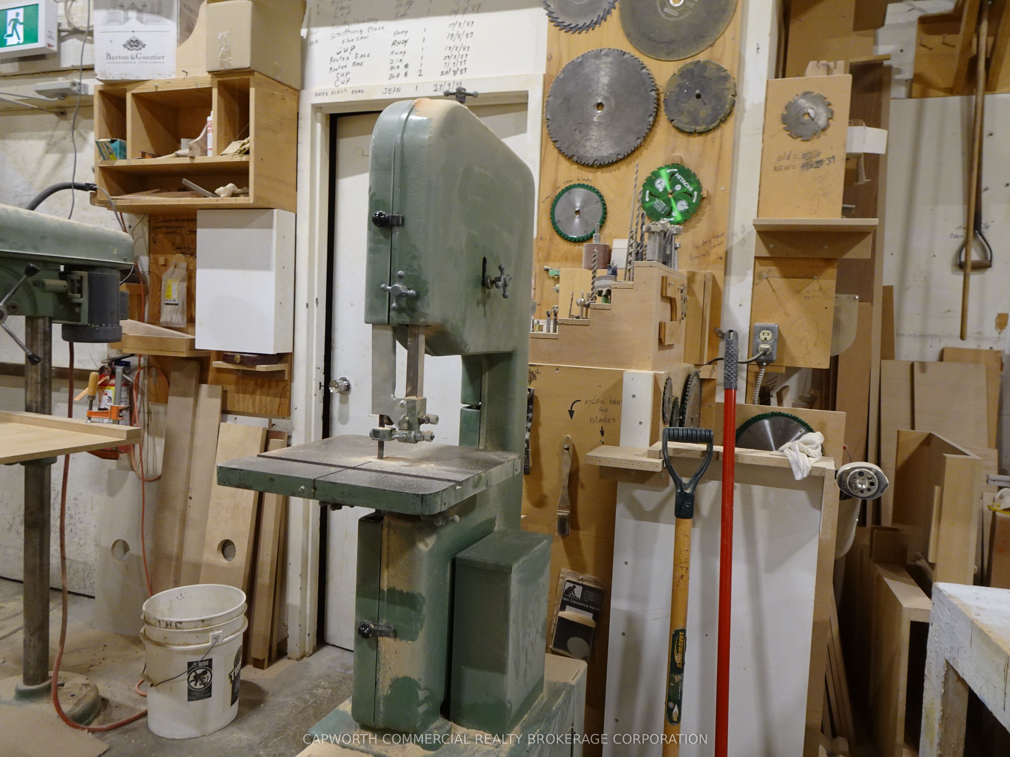 X12111813 Property Photo 12