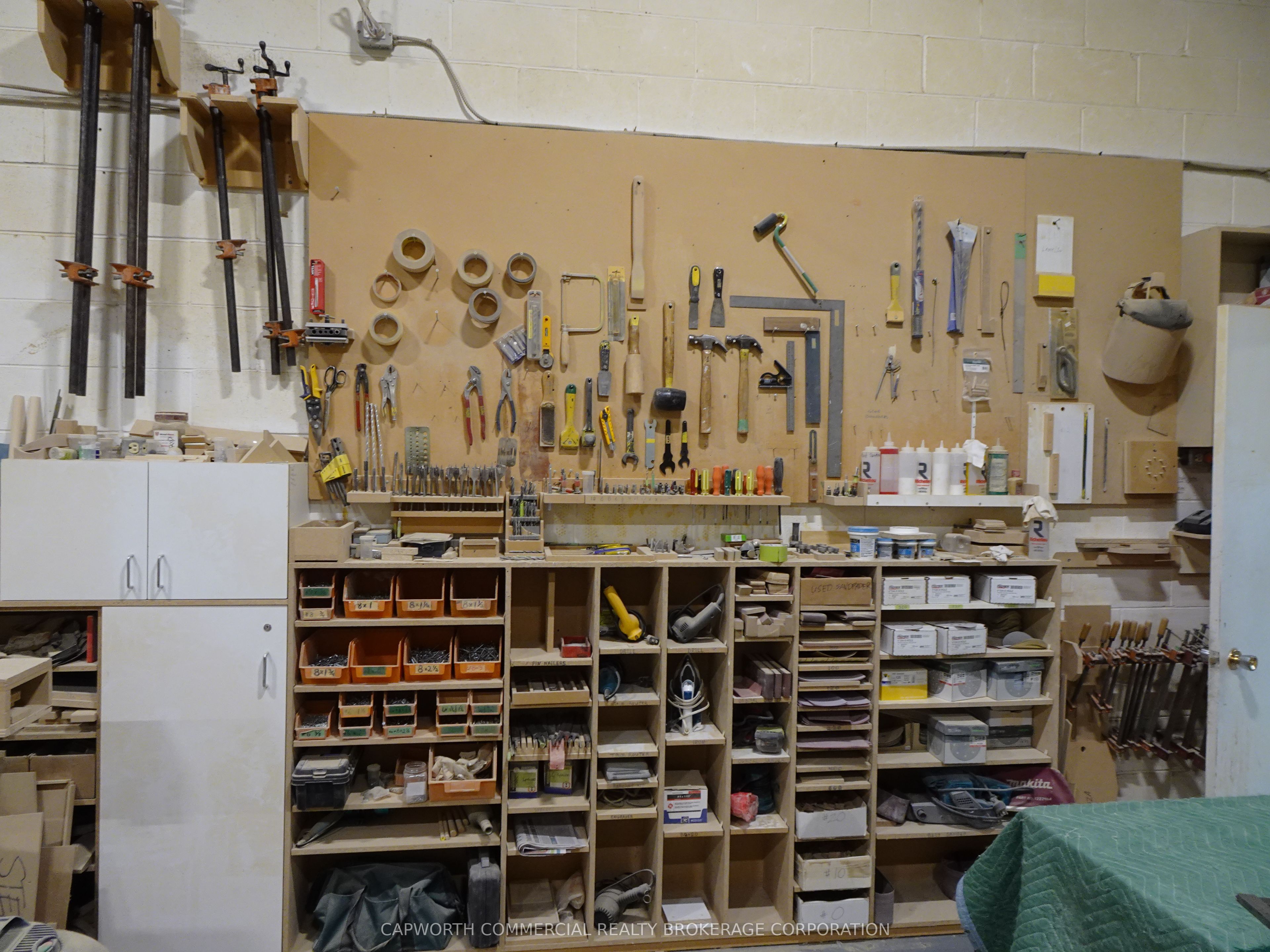 X12111813 Property Photo 15