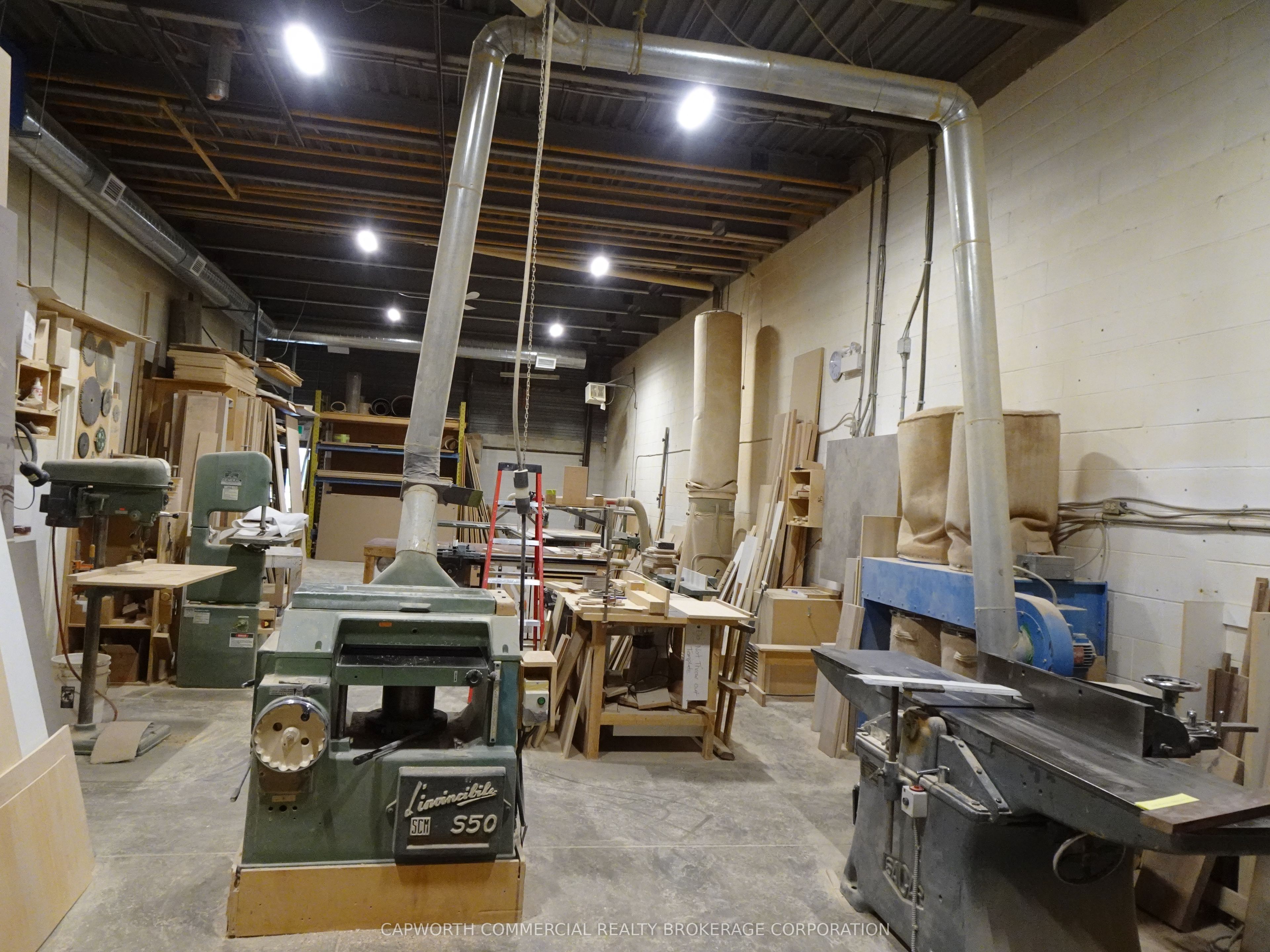 X12111813 Property Photo 17