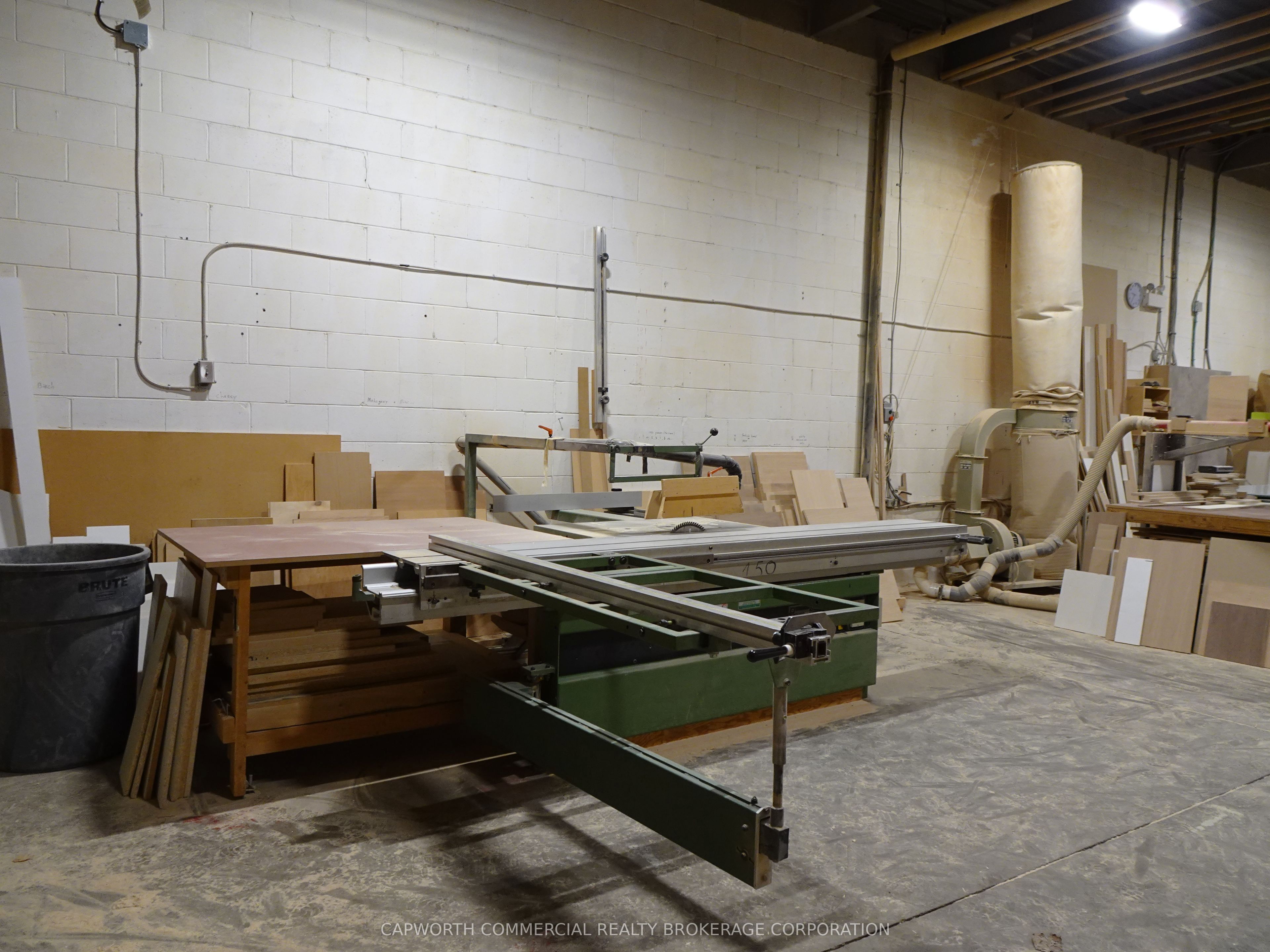 X12111813 Property Photo 19