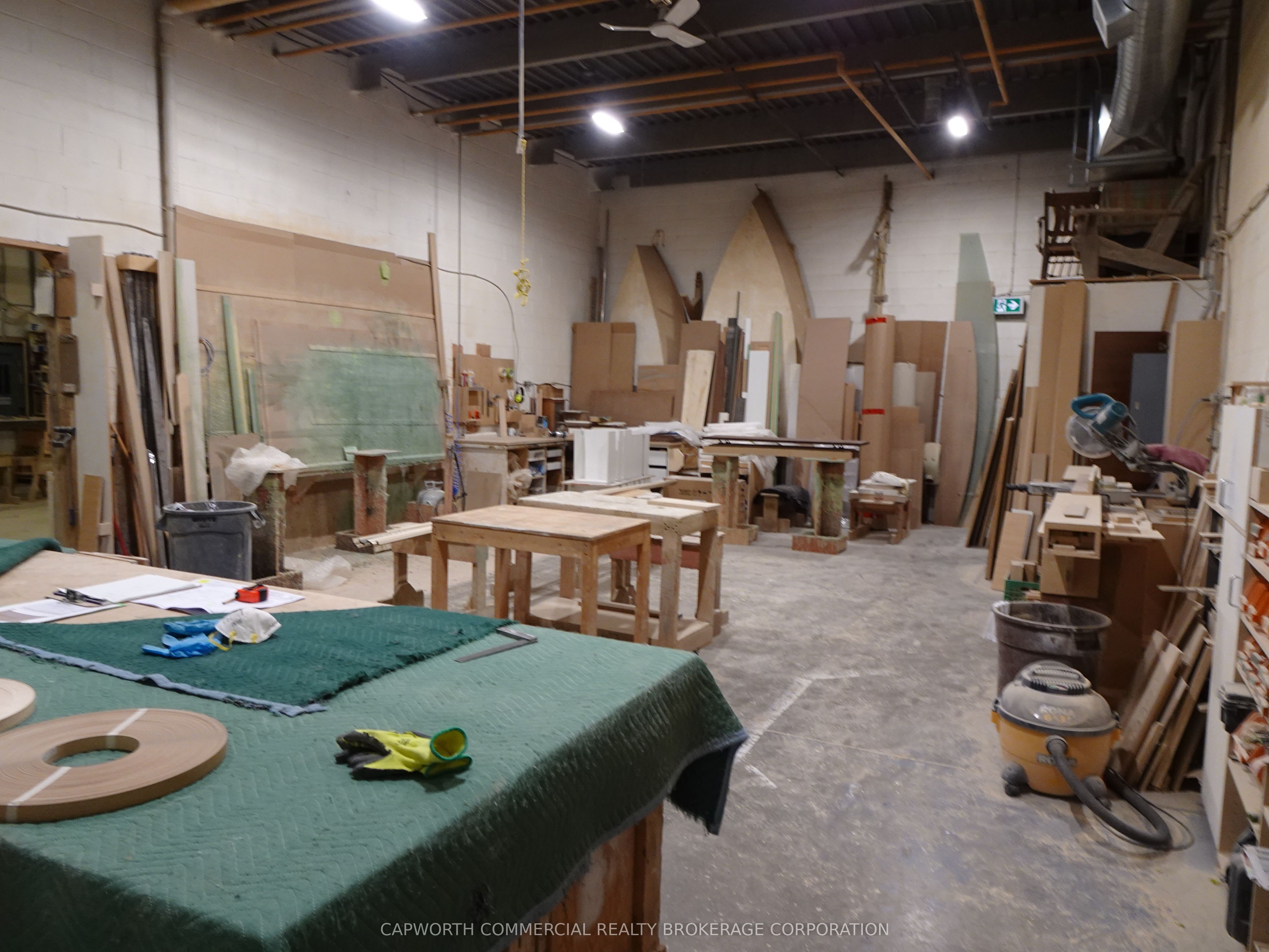 X12111813 Property Photo 22