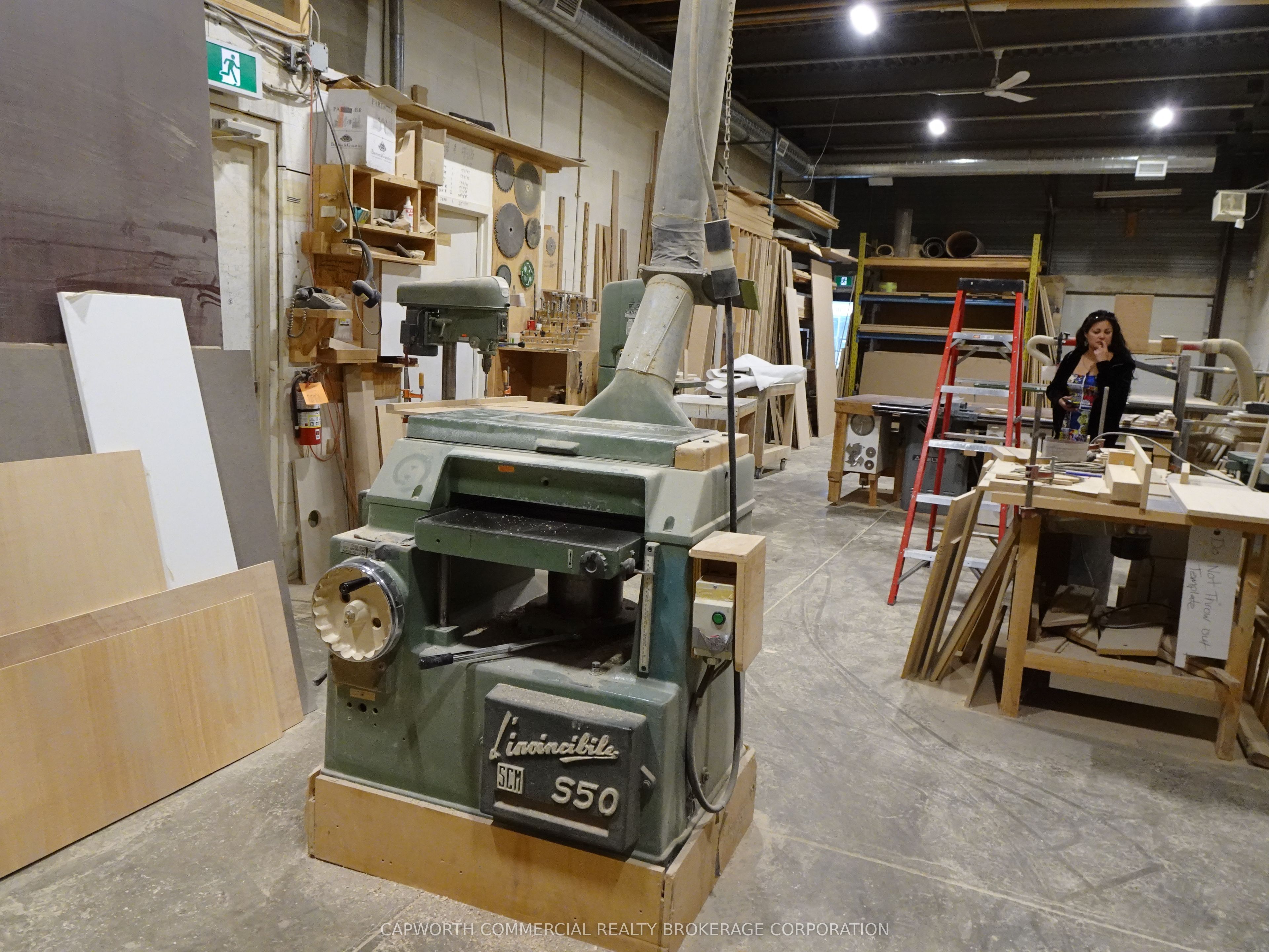 X12111813 Property Photo 25