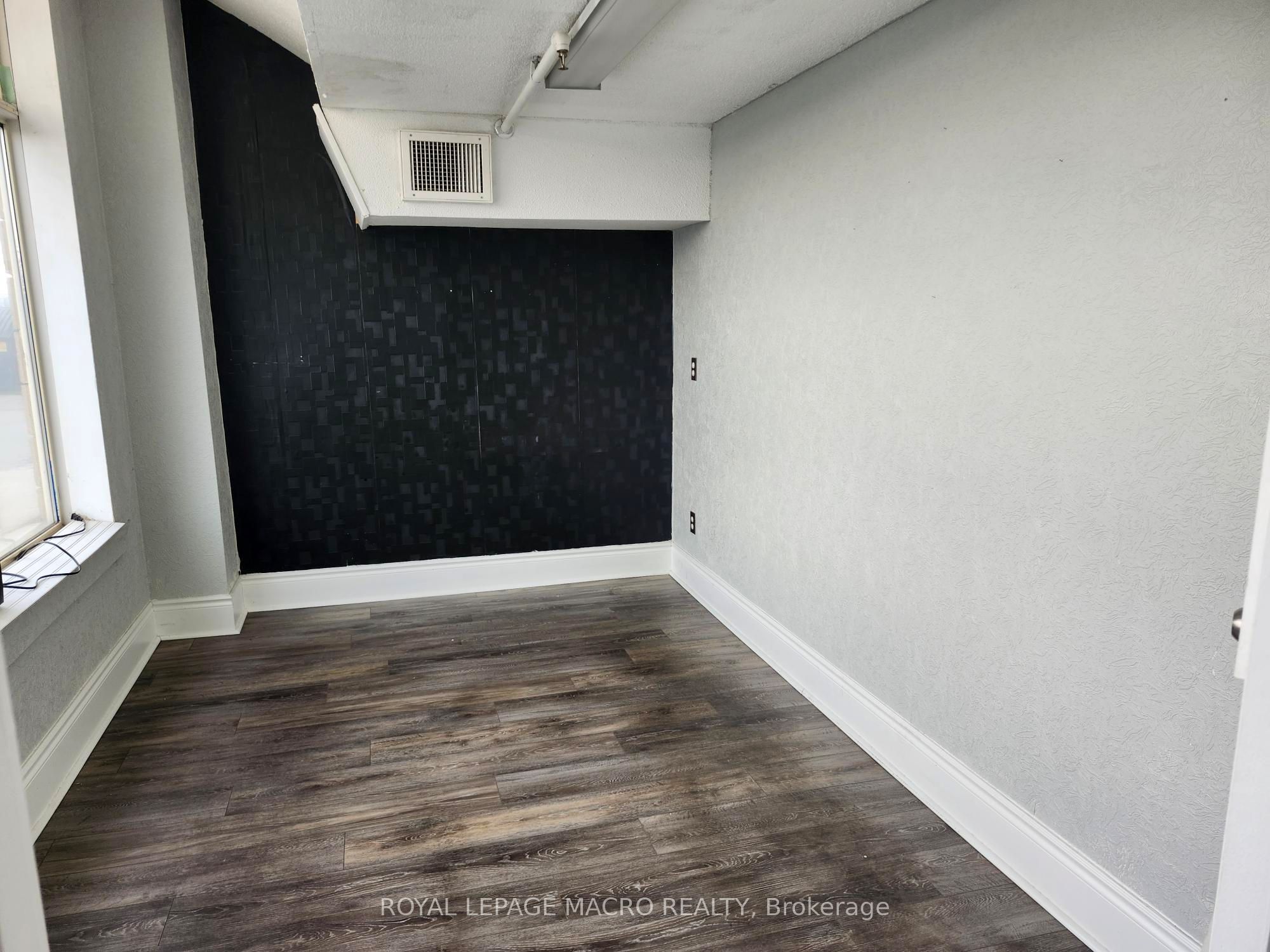 2200 Rymal Road Property Photo 8