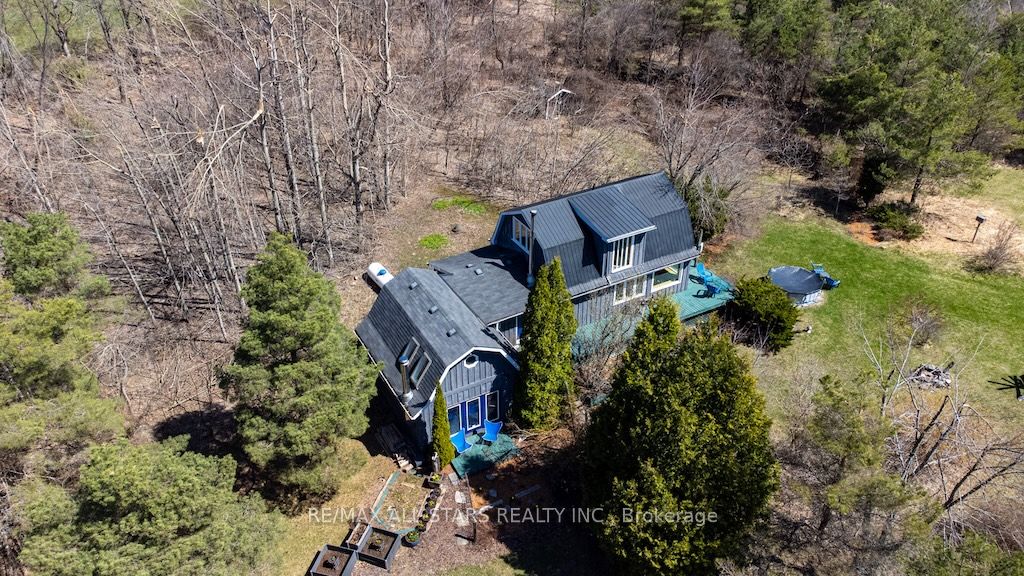 1013 Highway 7a Property Photo 1