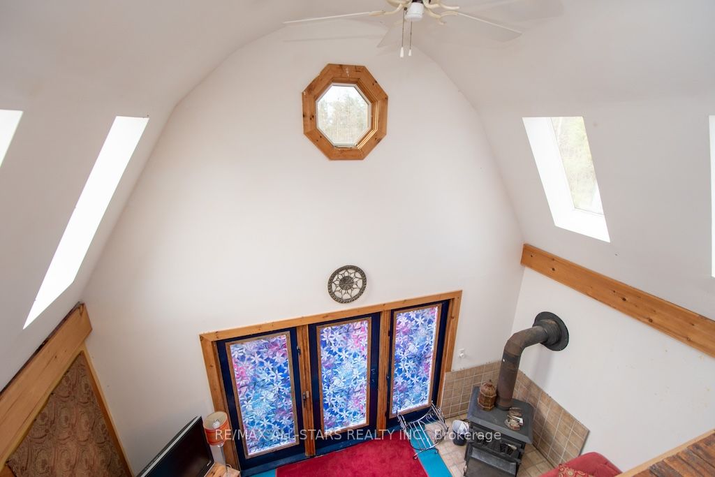 1013 Highway 7a Property Photo 16