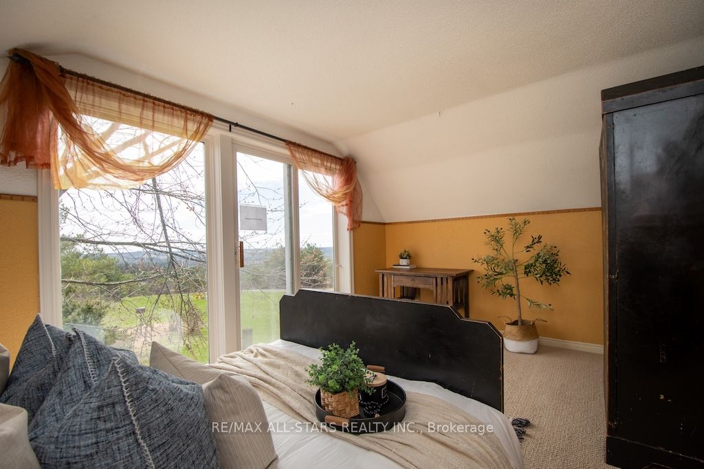 1013 Highway 7a Property Photo 20