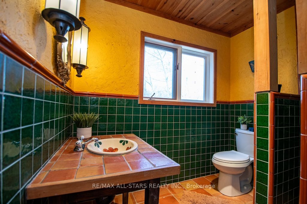 1013 Highway 7a Property Photo 25