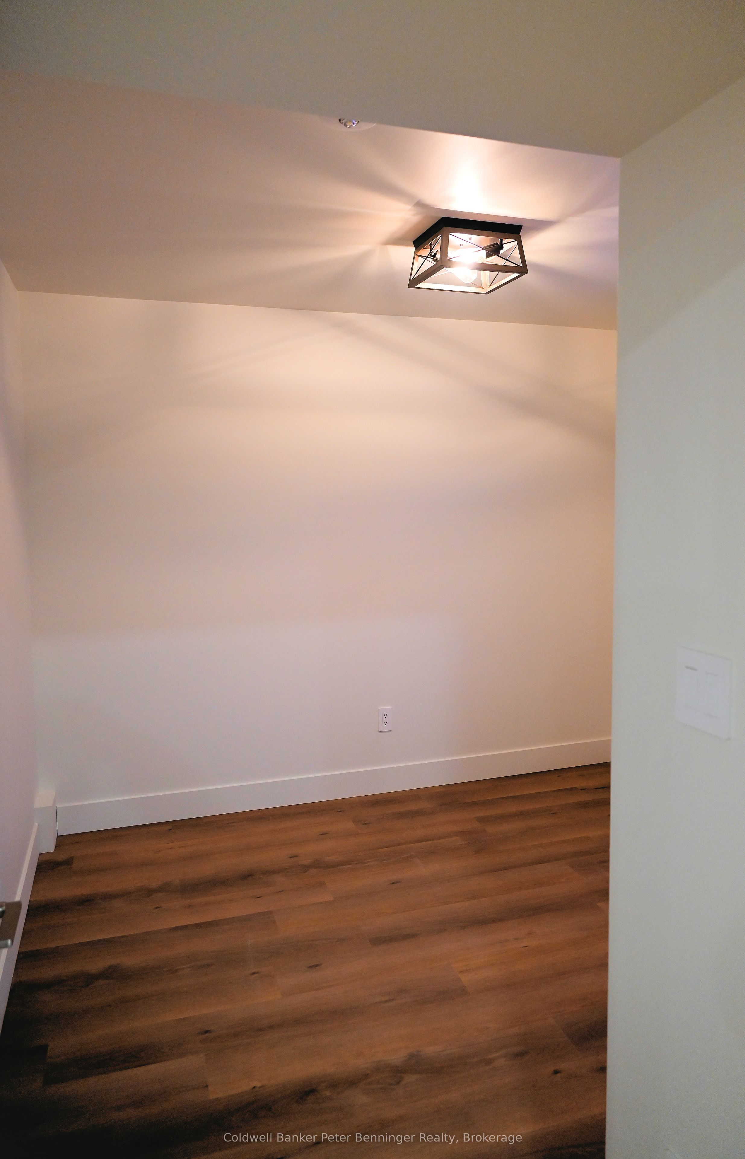 232 Railway Street Property Photo 8