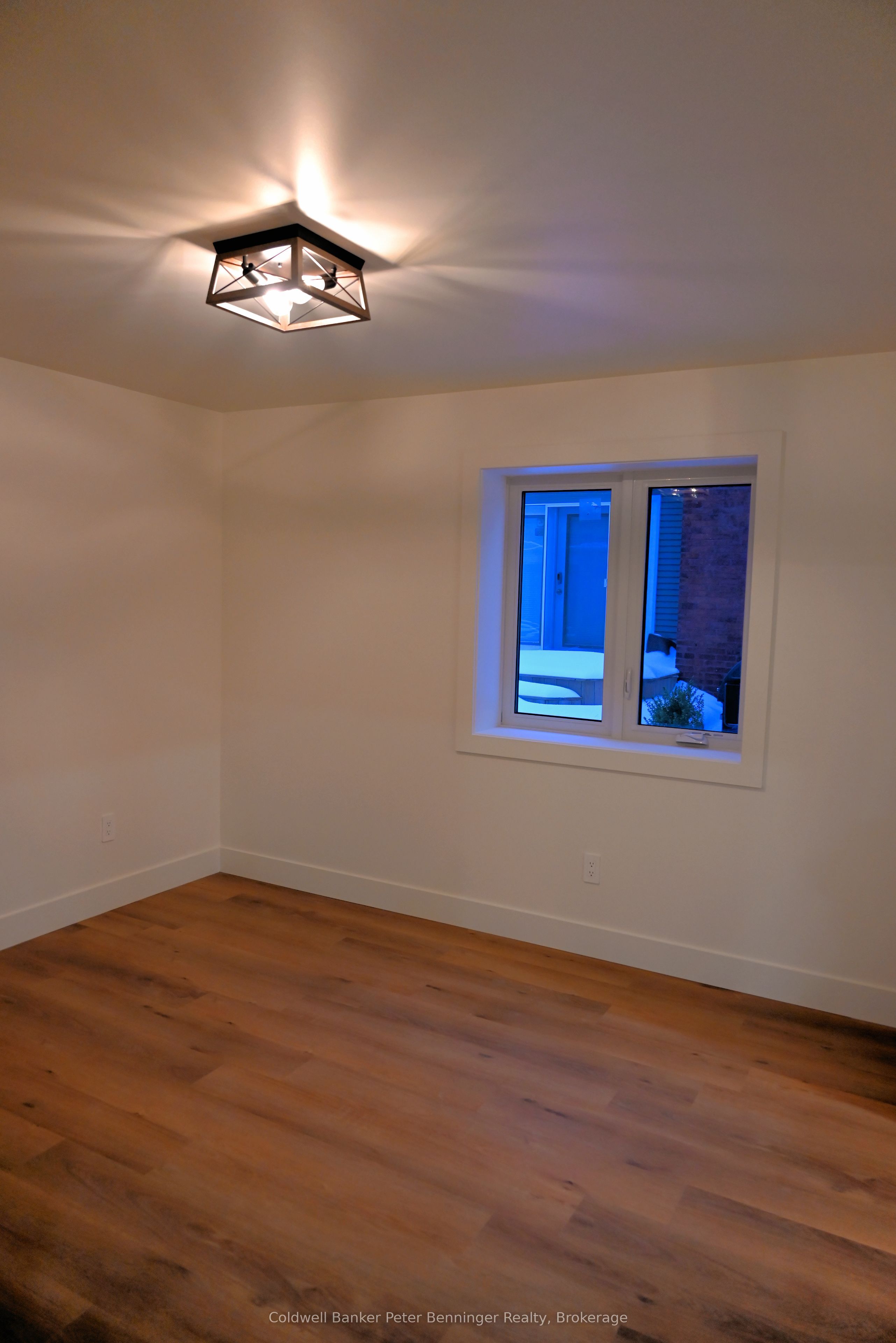 232 Railway Street Property Photo 9