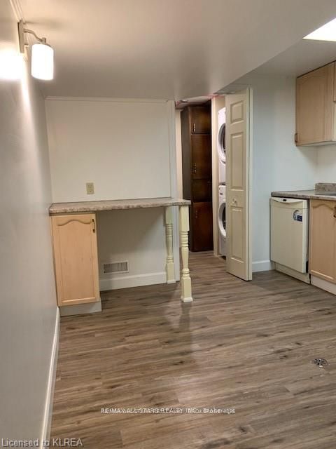 12 Parkway (lower) Avenue Property Photo 5