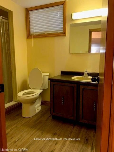 12 Parkway (lower) Avenue Property Photo 7