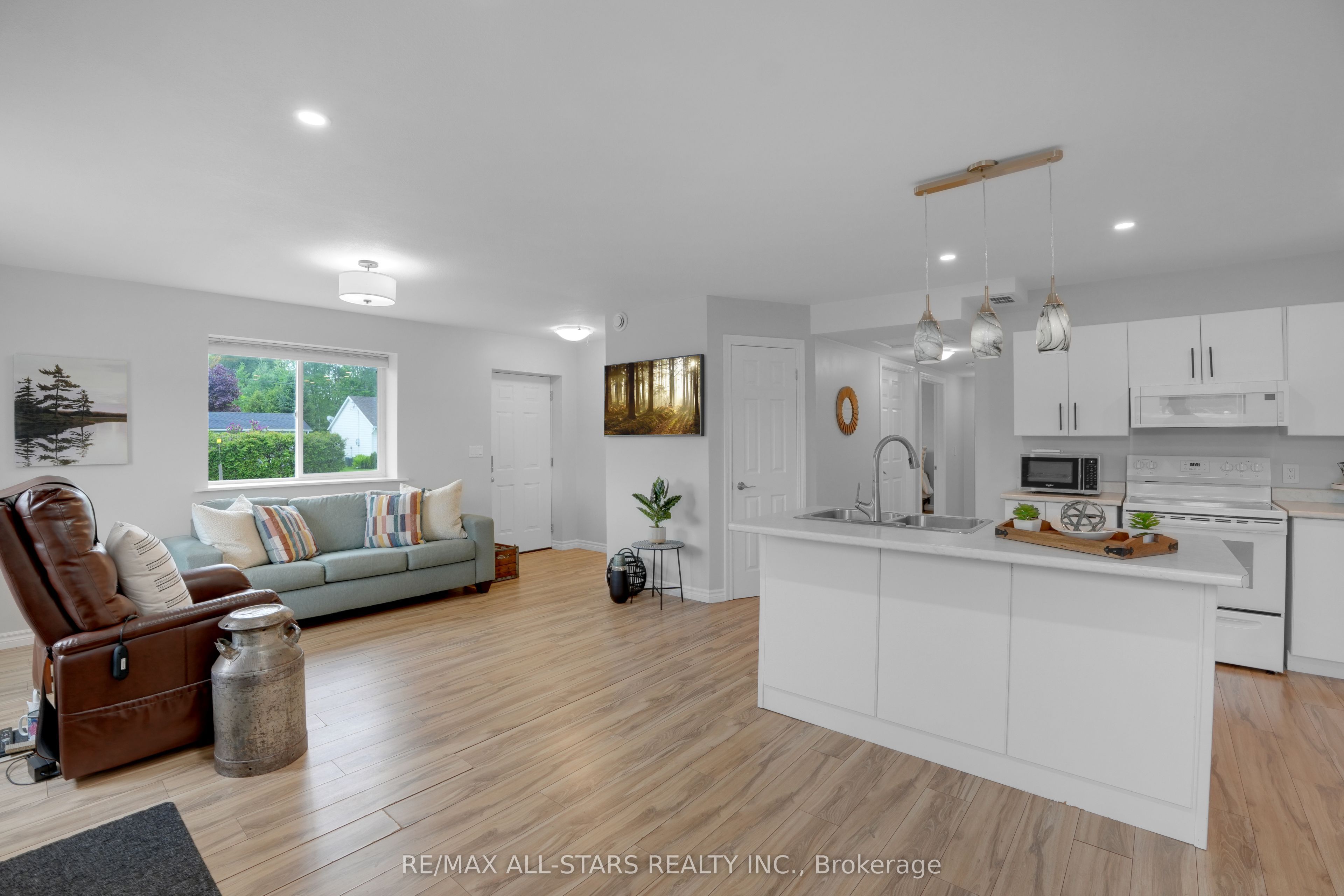 132 Newkirk Boulevard Property Photo 15