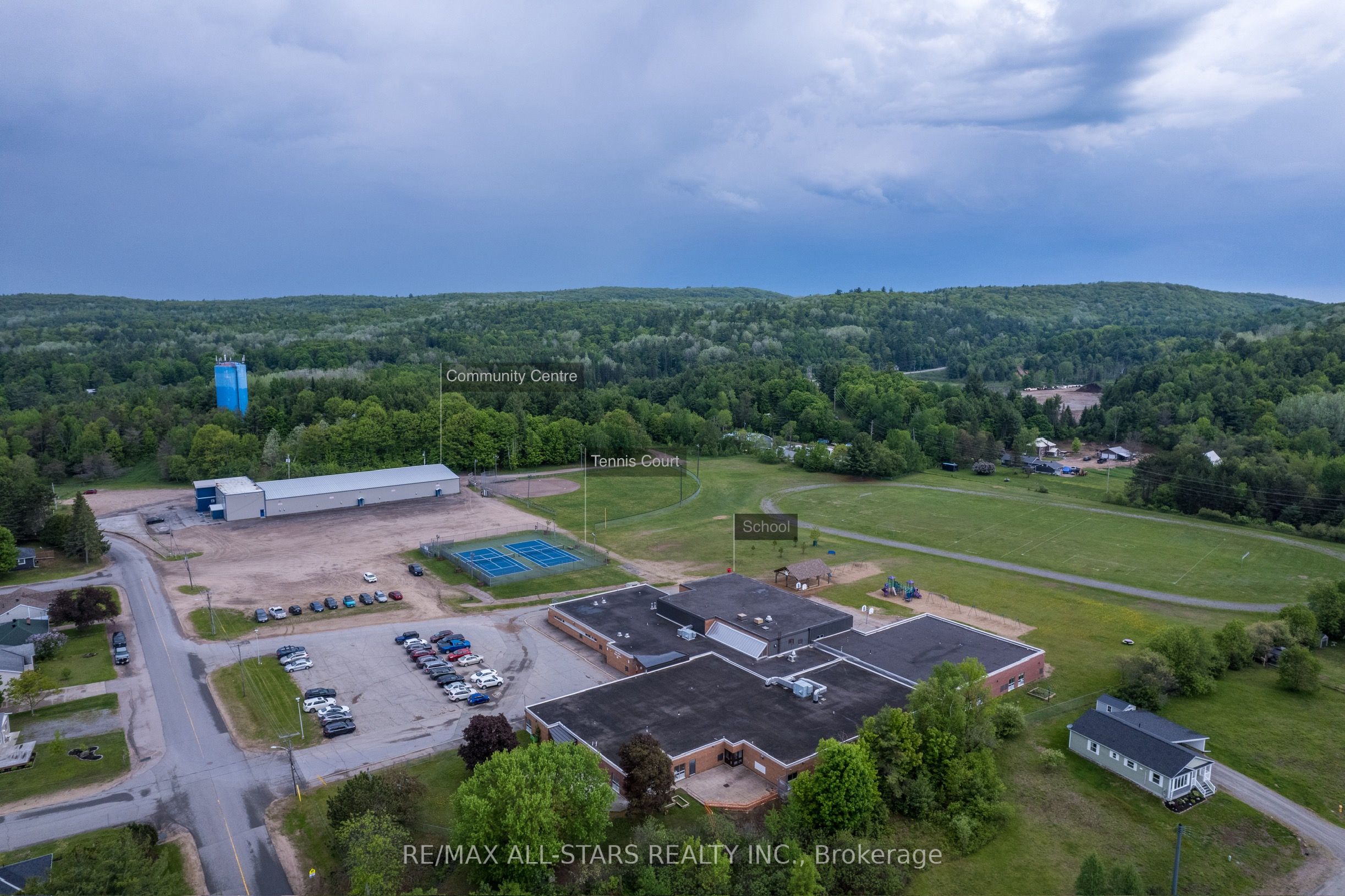 132 Newkirk Boulevard Property Photo 23