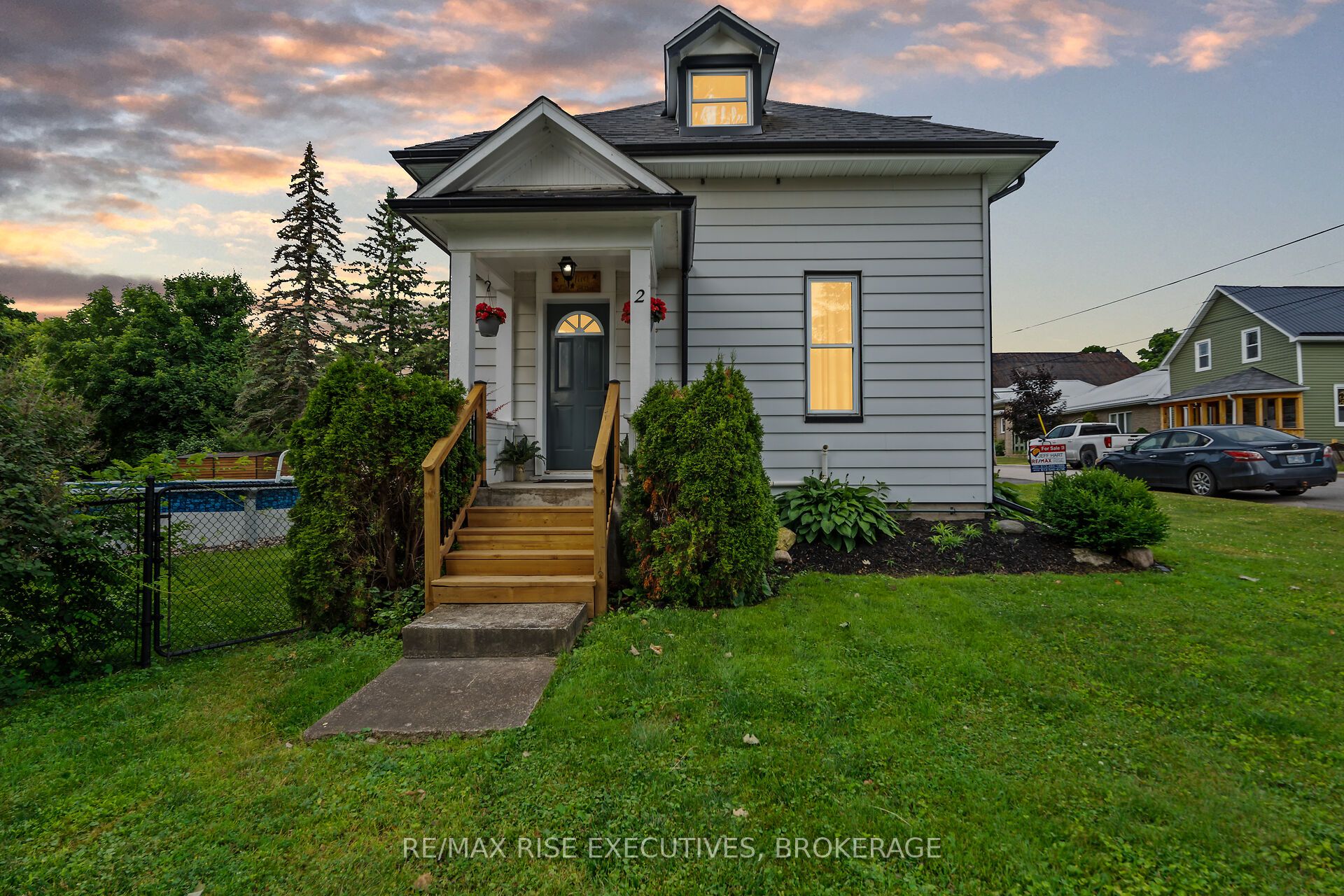 2 Elma Street Property Photo 1