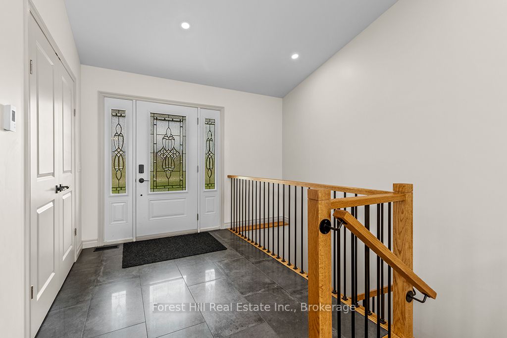 182 Alma Street Property Photo 5