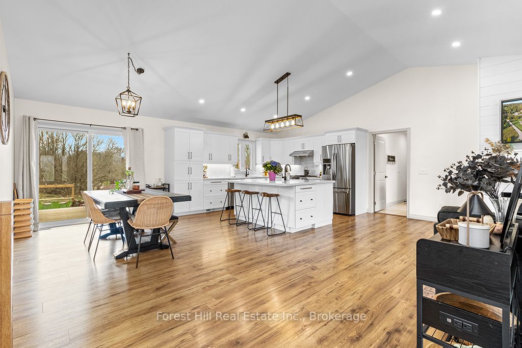 182 Alma Street Property Photo 7