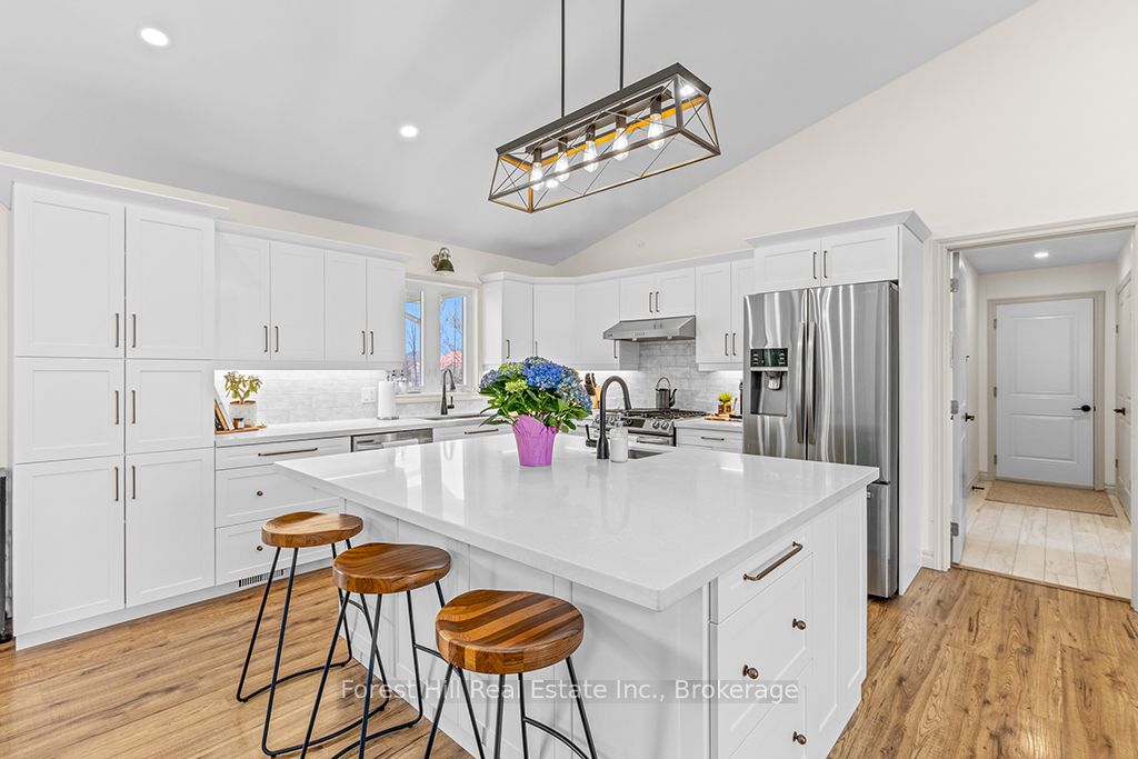 182 Alma Street Property Photo 11