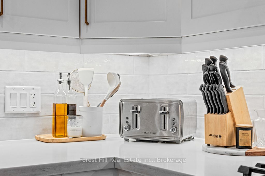 182 Alma Street Property Photo 14