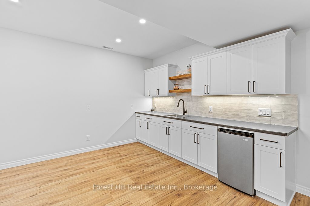 182 Alma Street Property Photo 34