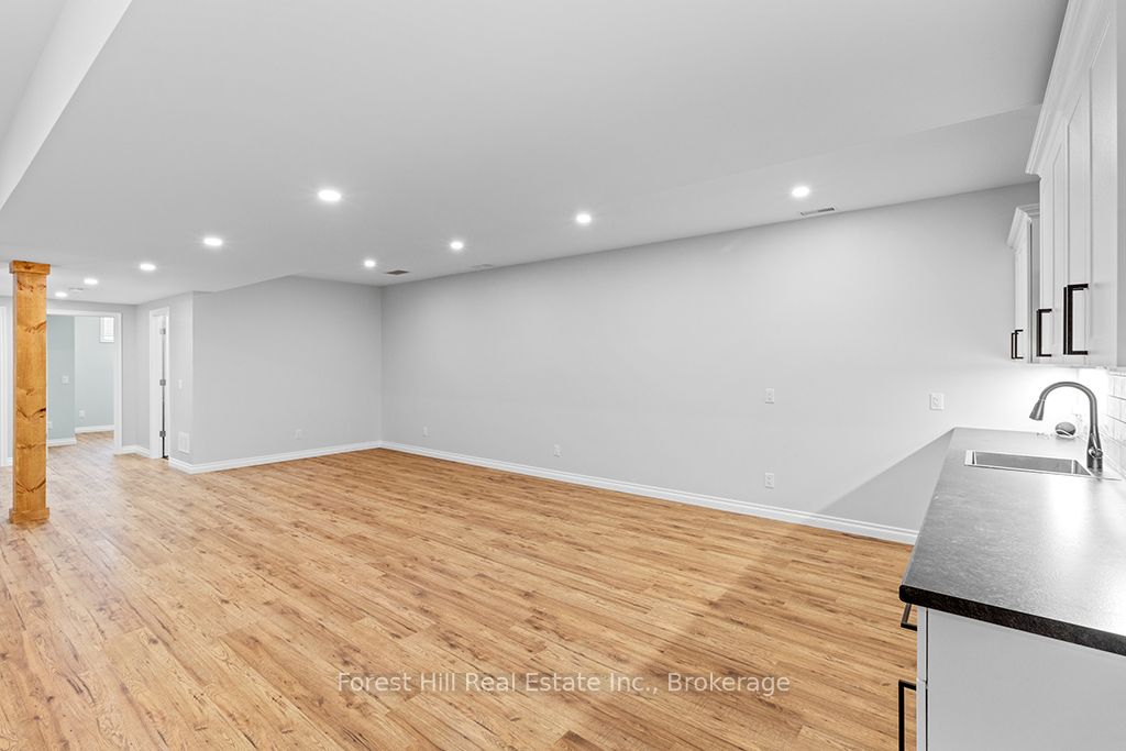 182 Alma Street Property Photo 35