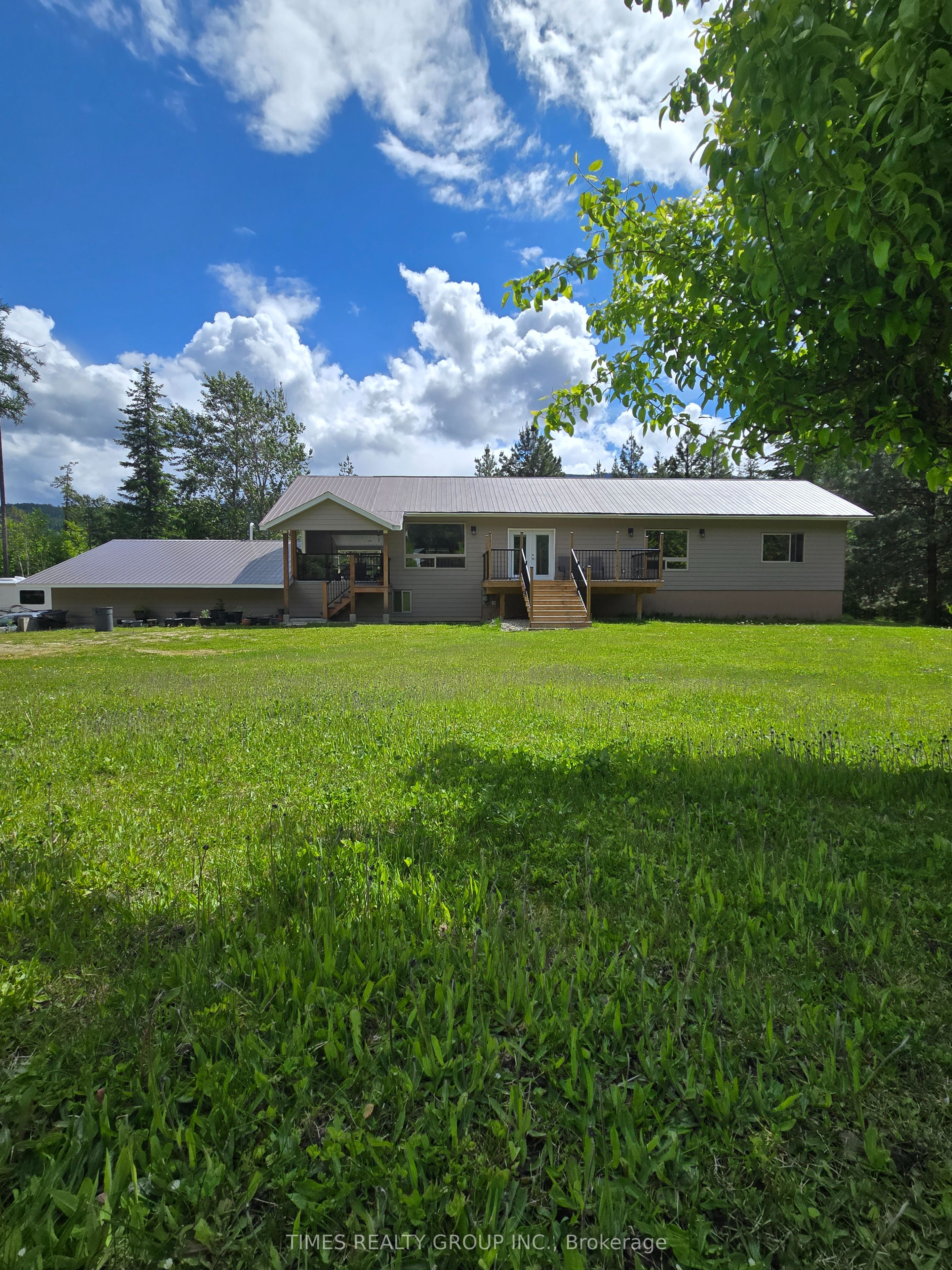 2510 Samuelson Road Property Photo