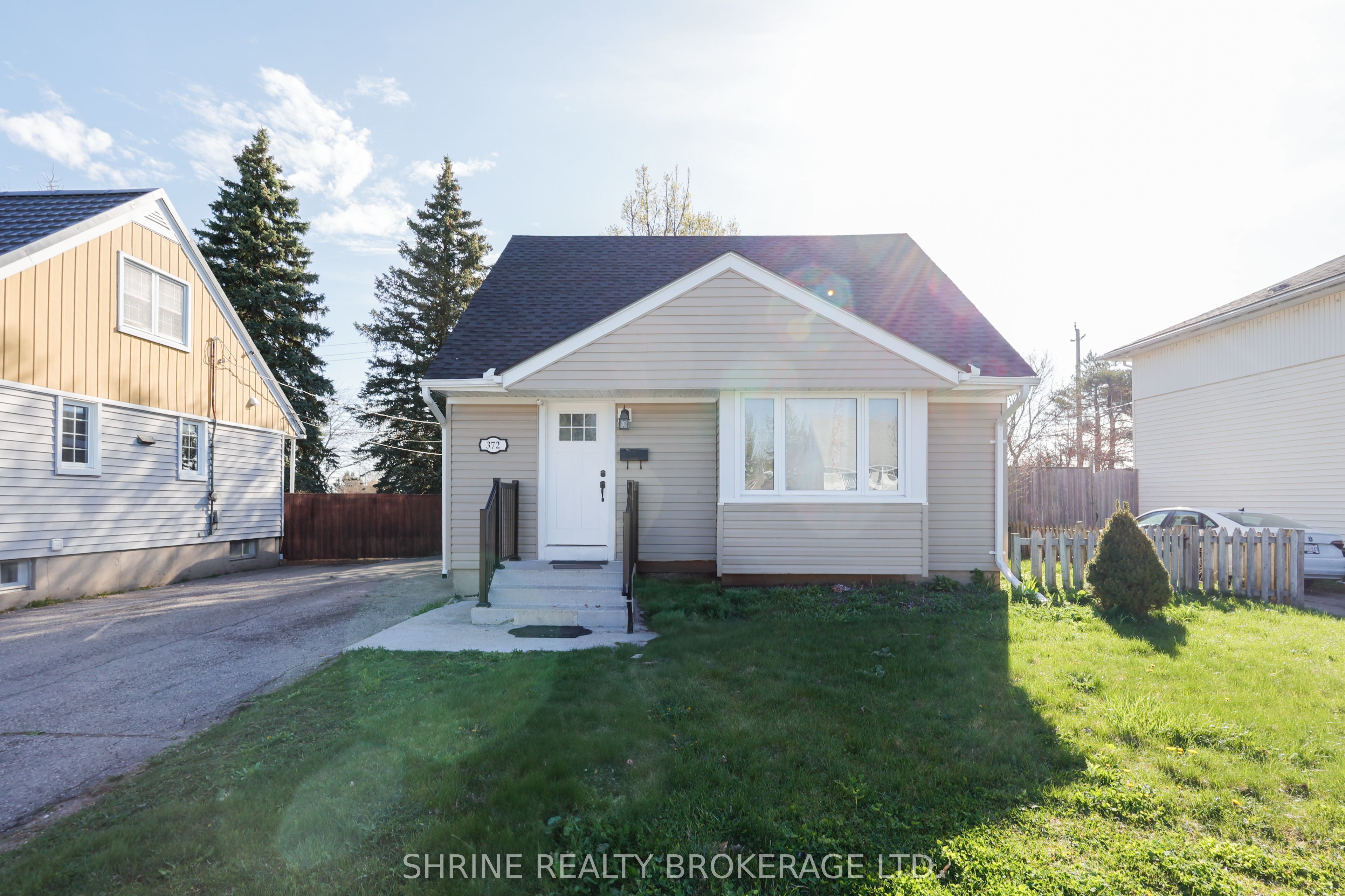 372 Flanders Row E Property Photo 2