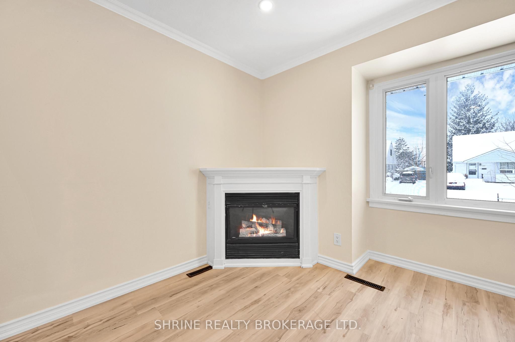 372 Flanders Row E Property Photo 13