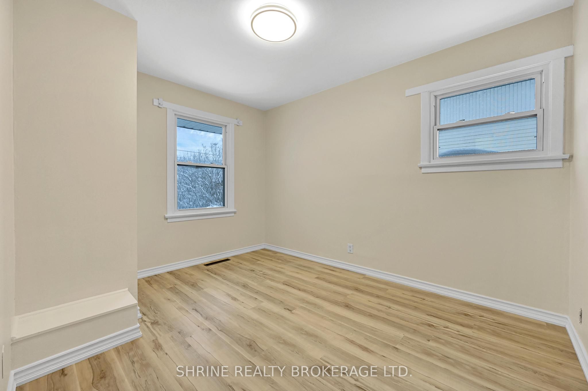 372 Flanders Row E Property Photo 18