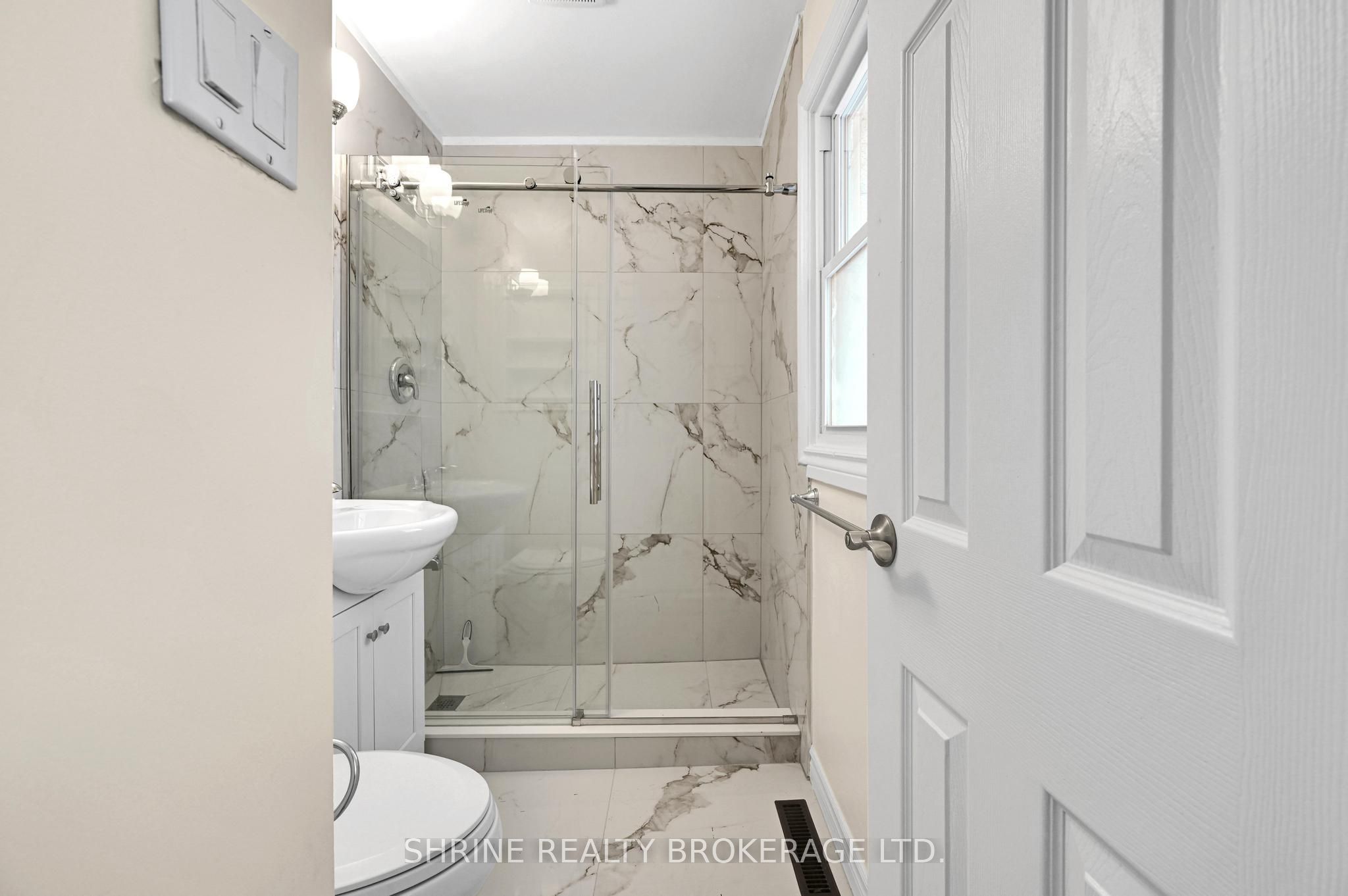 372 Flanders Row E Property Photo 20