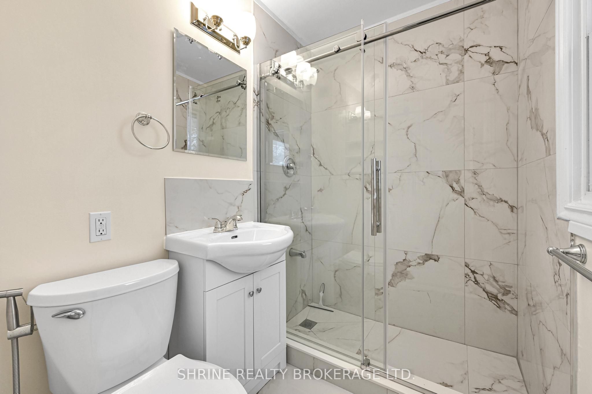 372 Flanders Row E Property Photo 21