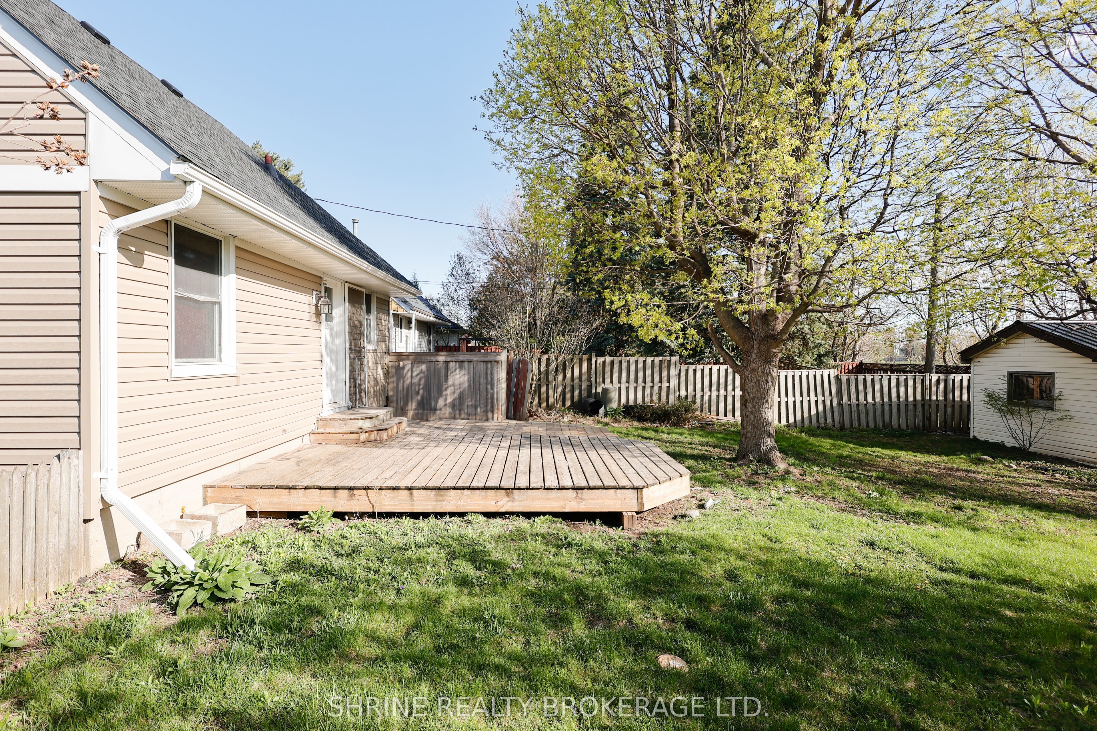 372 Flanders Row E Property Photo 43